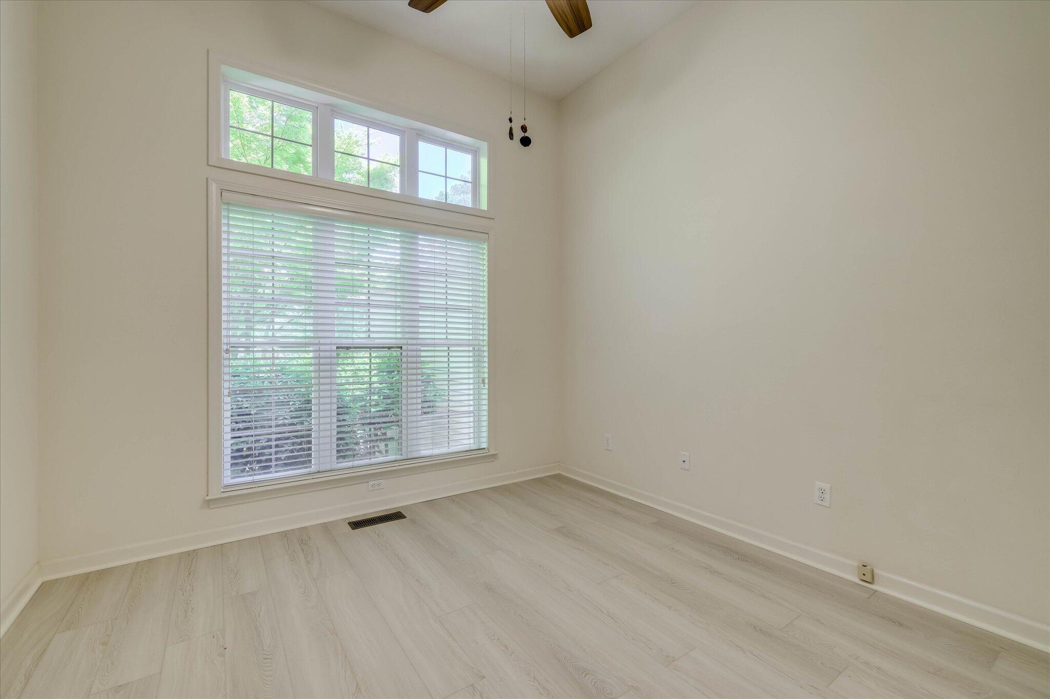109 Hickory Point Property Photo 29