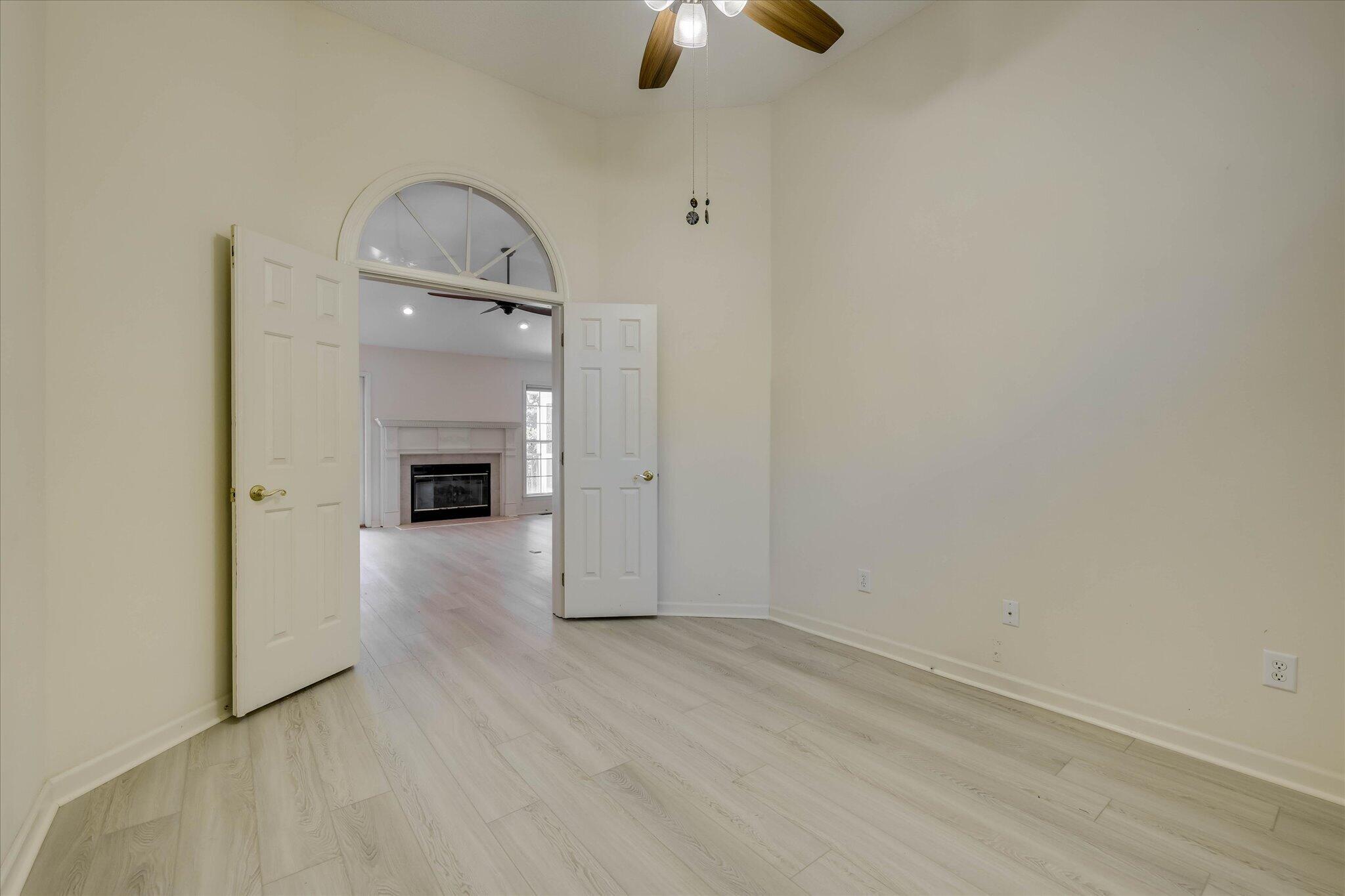109 Hickory Point Property Photo 30