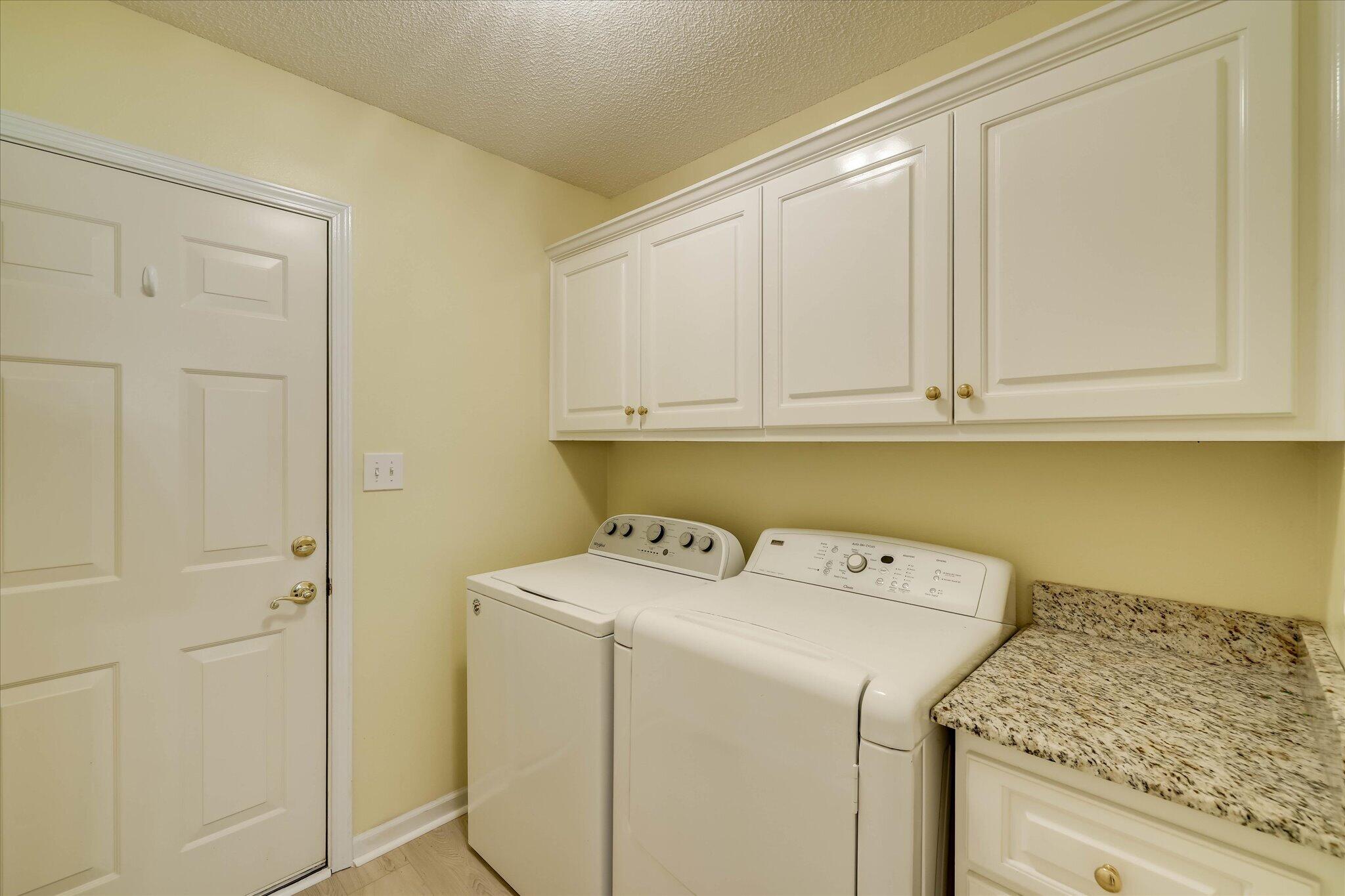 109 Hickory Point Property Photo 37