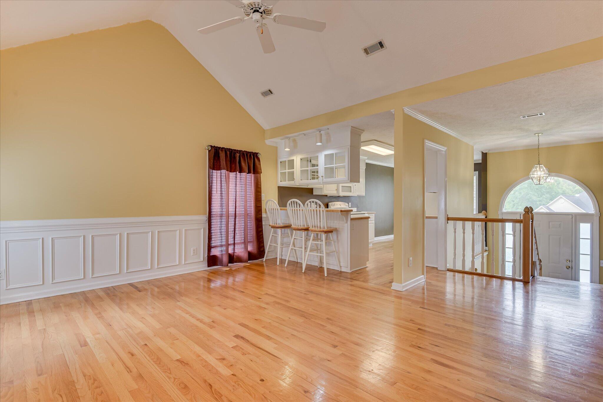 1060 Willow Woods Drive Property Photo 10