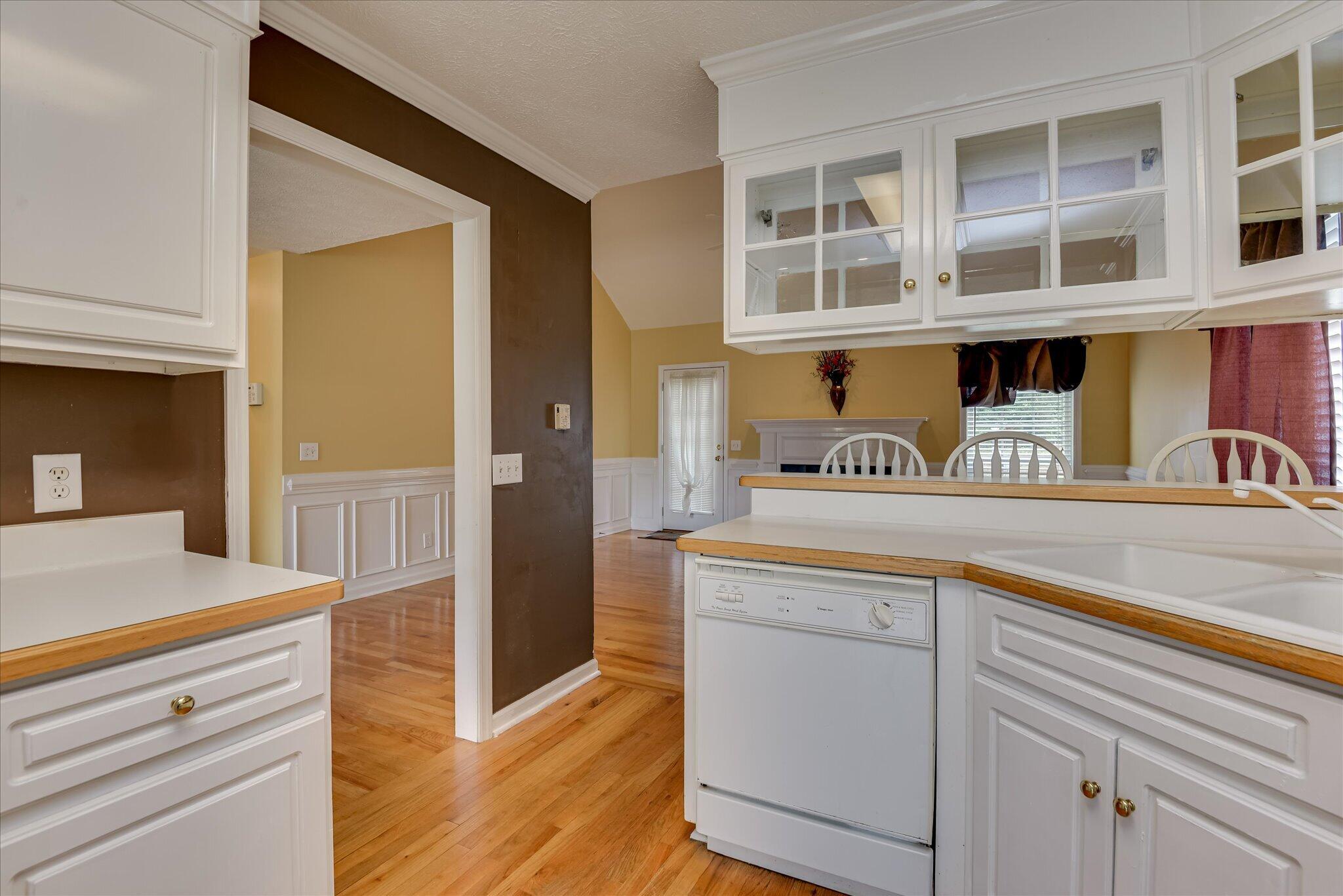 1060 Willow Woods Drive Property Photo 15