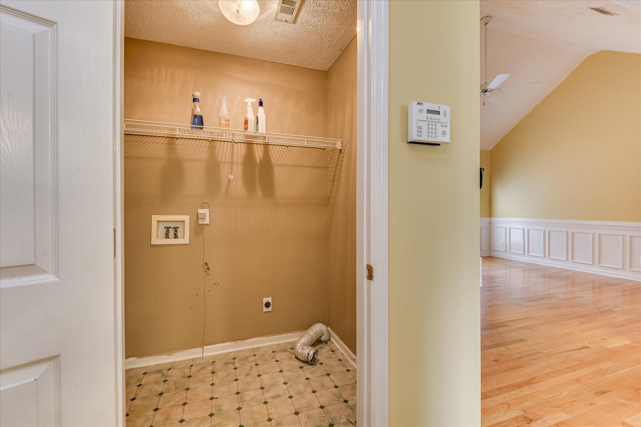 1060 Willow Woods Drive Property Photo 26