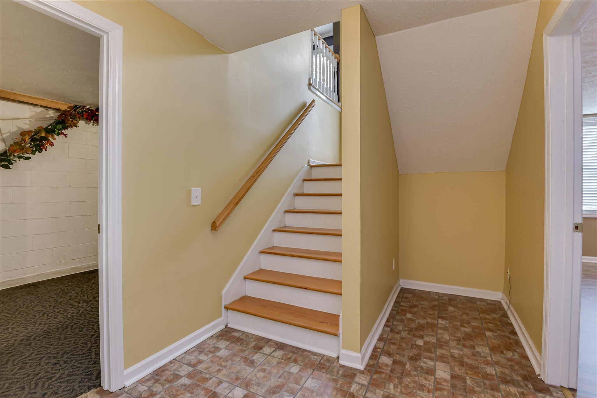 1060 Willow Woods Drive Property Photo 27