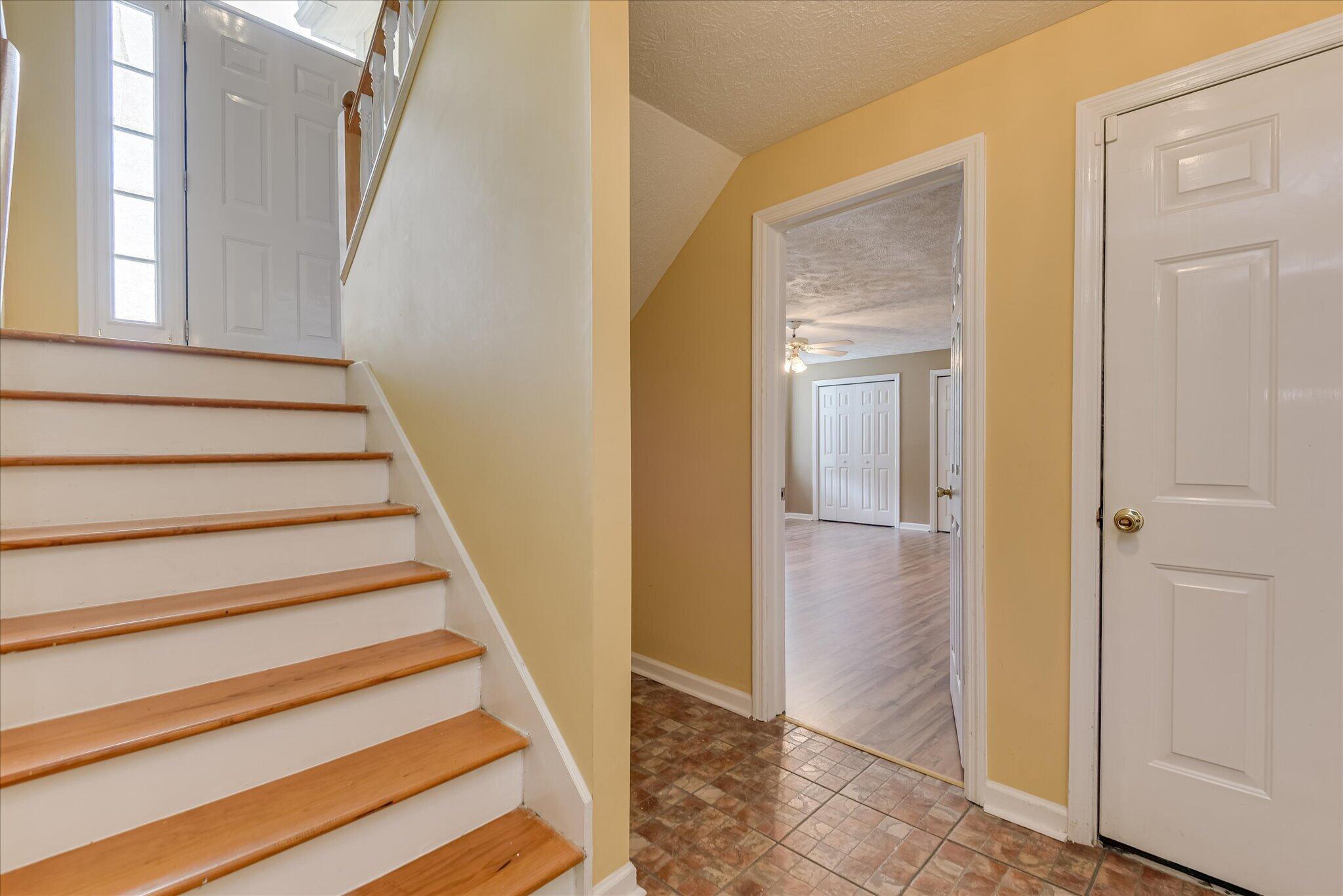 1060 Willow Woods Drive Property Photo 28