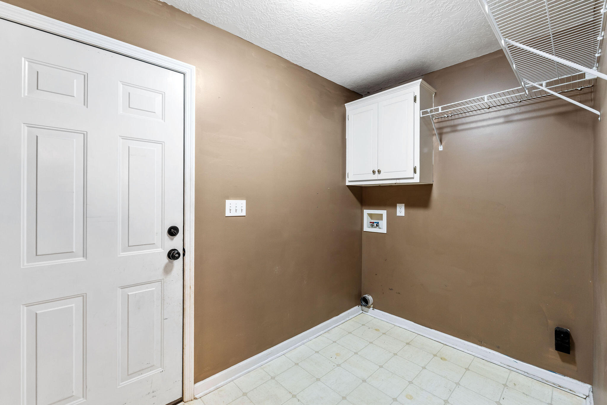 4156 Hound Court Property Photo 11