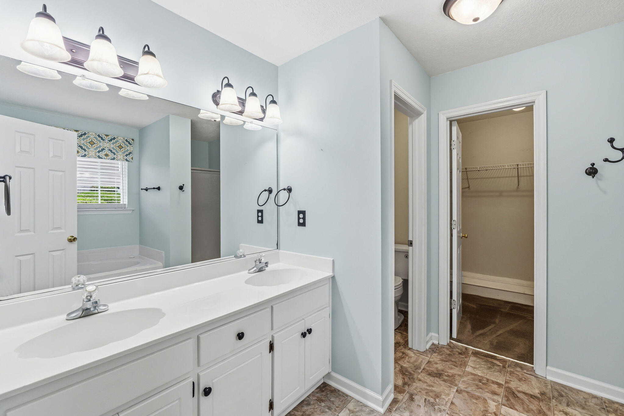 4156 Hound Court Property Photo 15