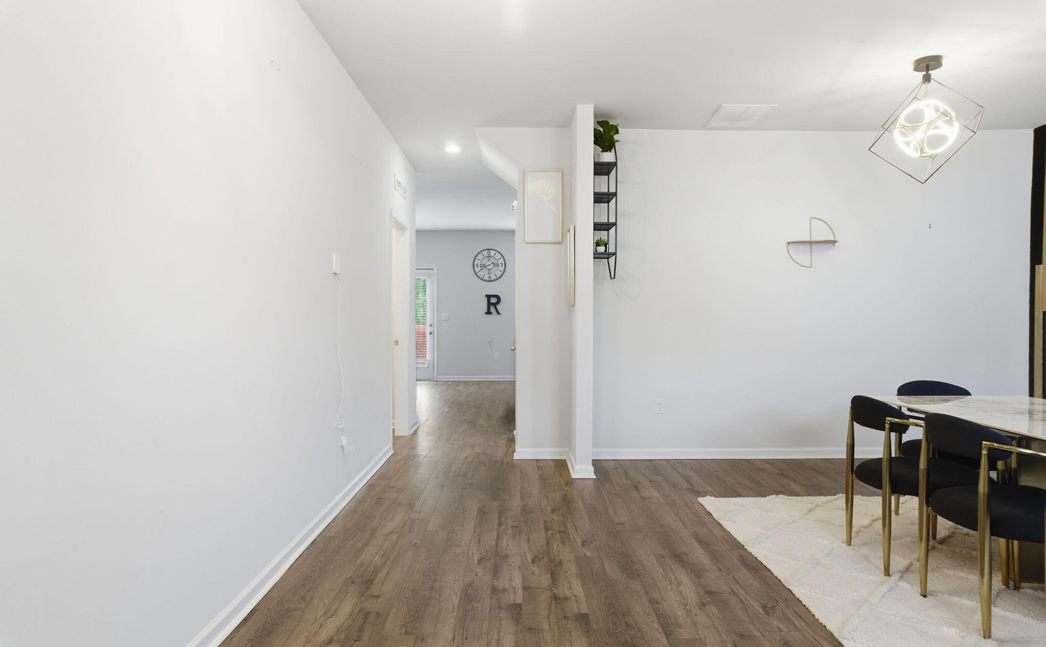 1226 Sambar Circle Property Photo 6