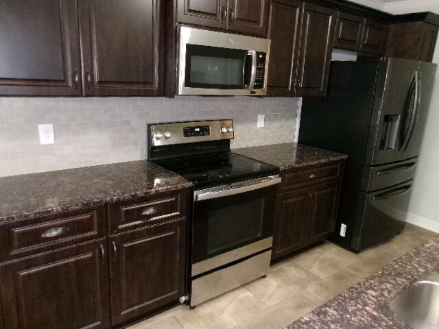 5274 Copse Drive Property Photo 7