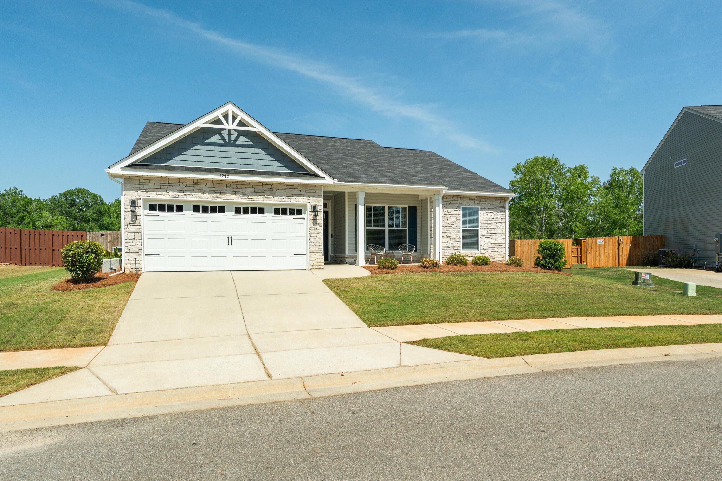 1275 Gregory Landing Drive Property Photo 6