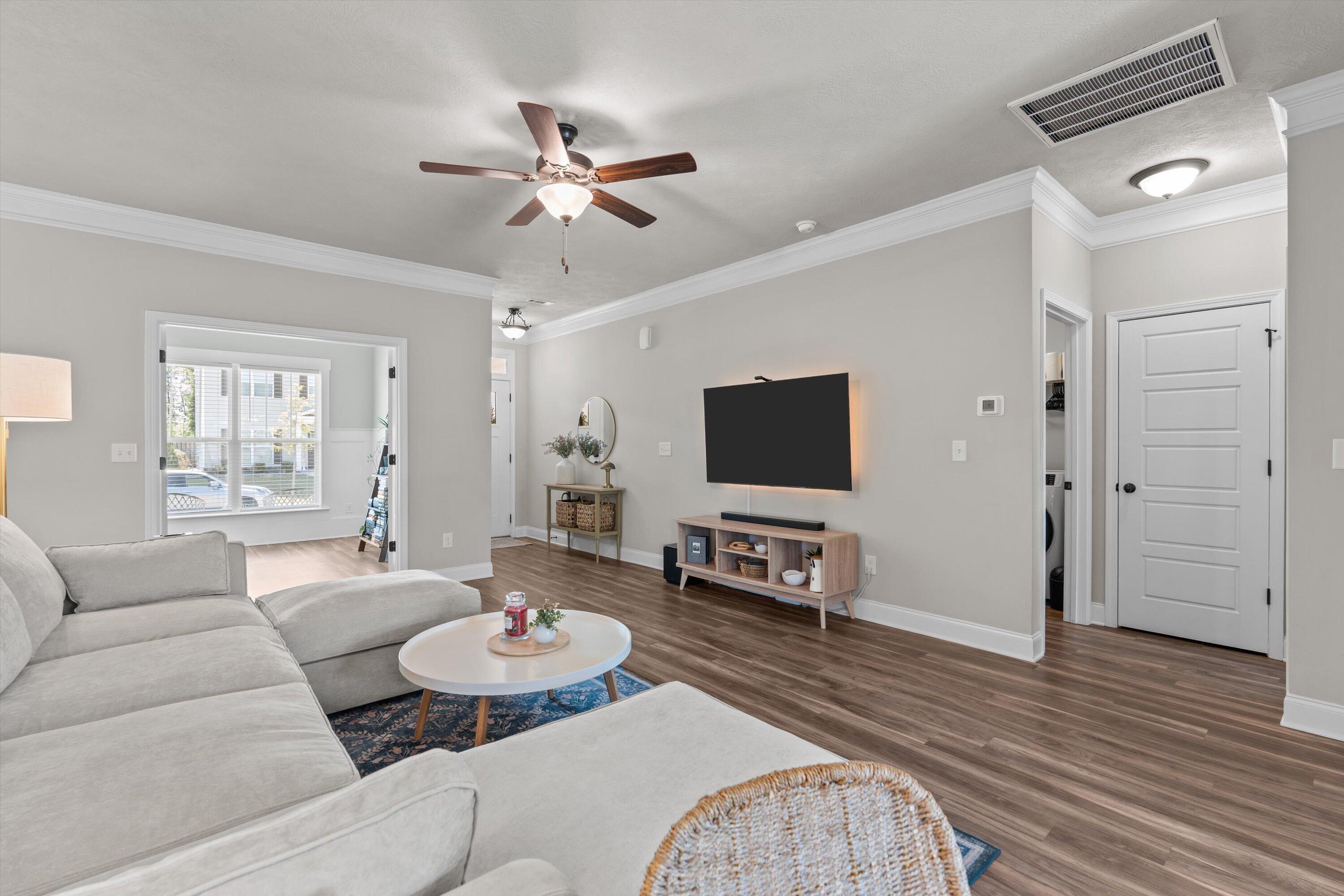 1275 Gregory Landing Drive Property Photo 13