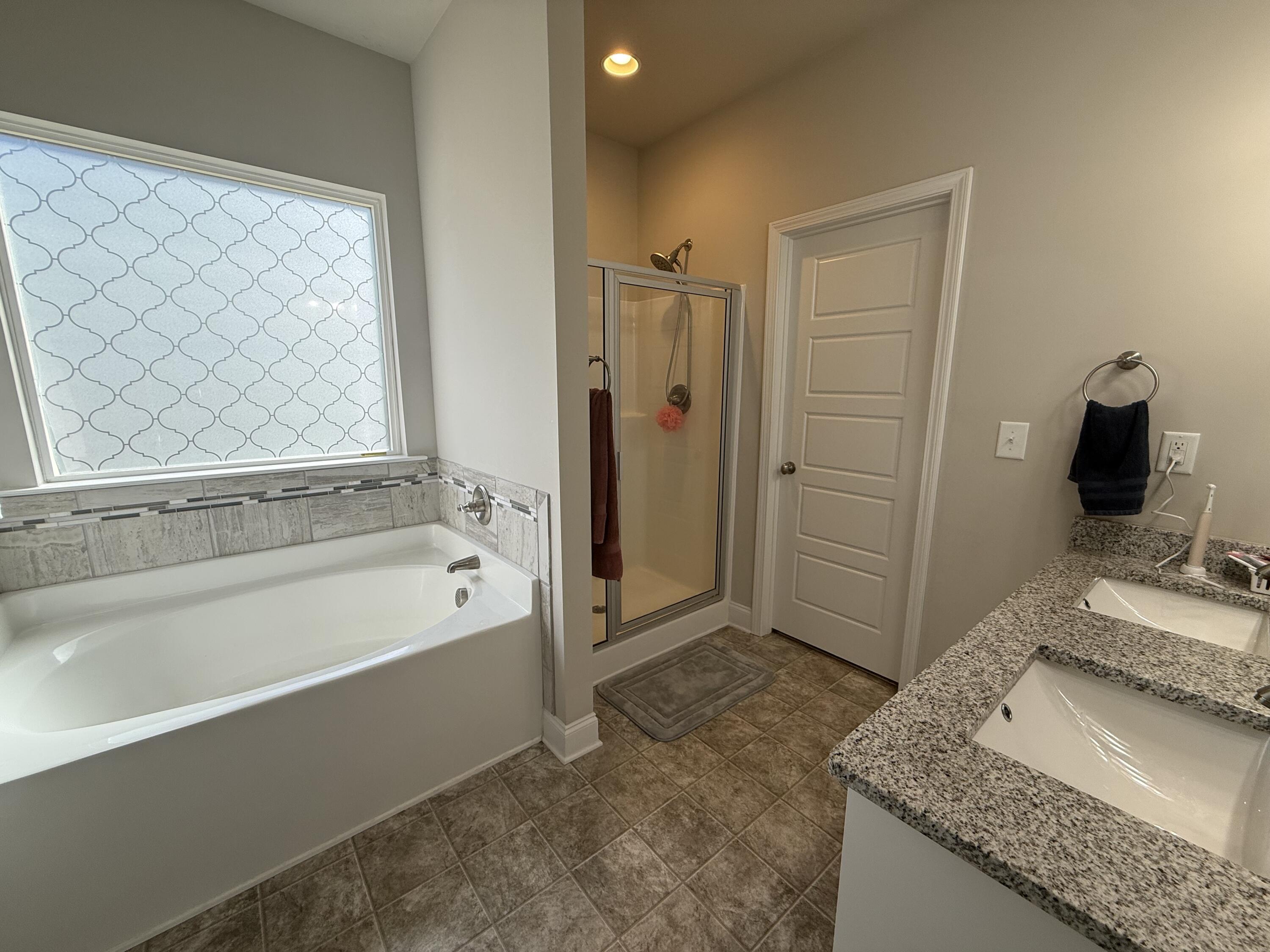 136 Pebble Lane Property Photo 17