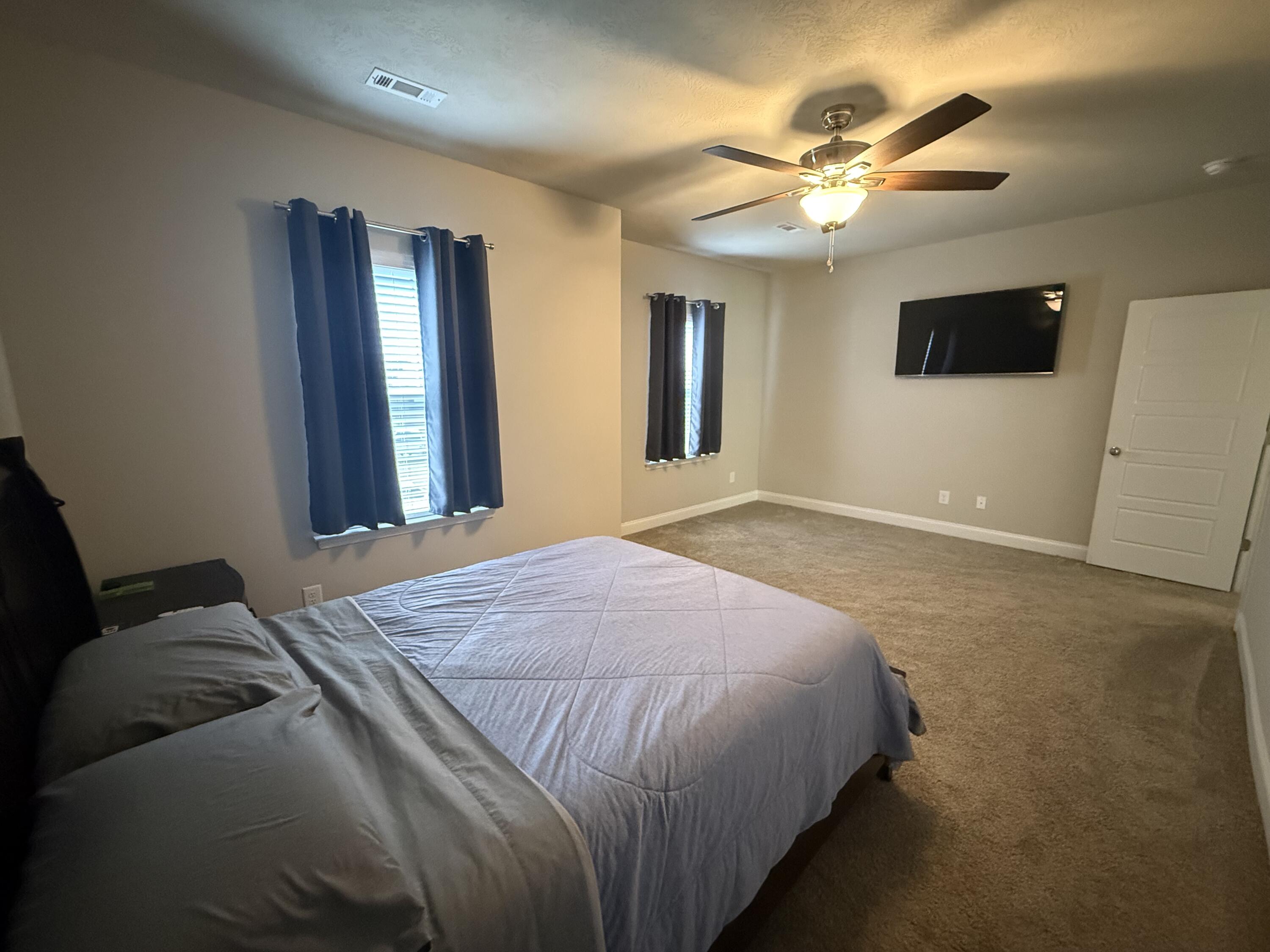 136 Pebble Lane Property Photo 28