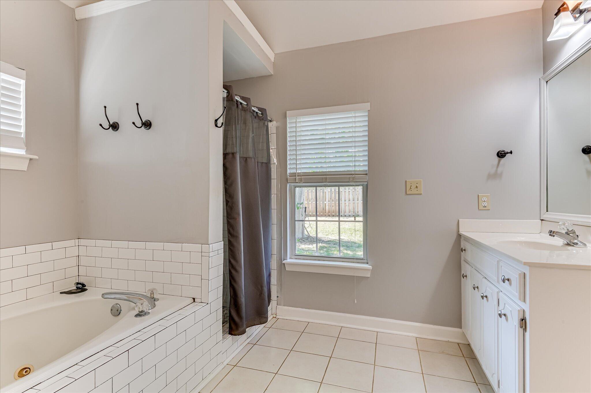 1162 Oakton Trail Property Photo 32