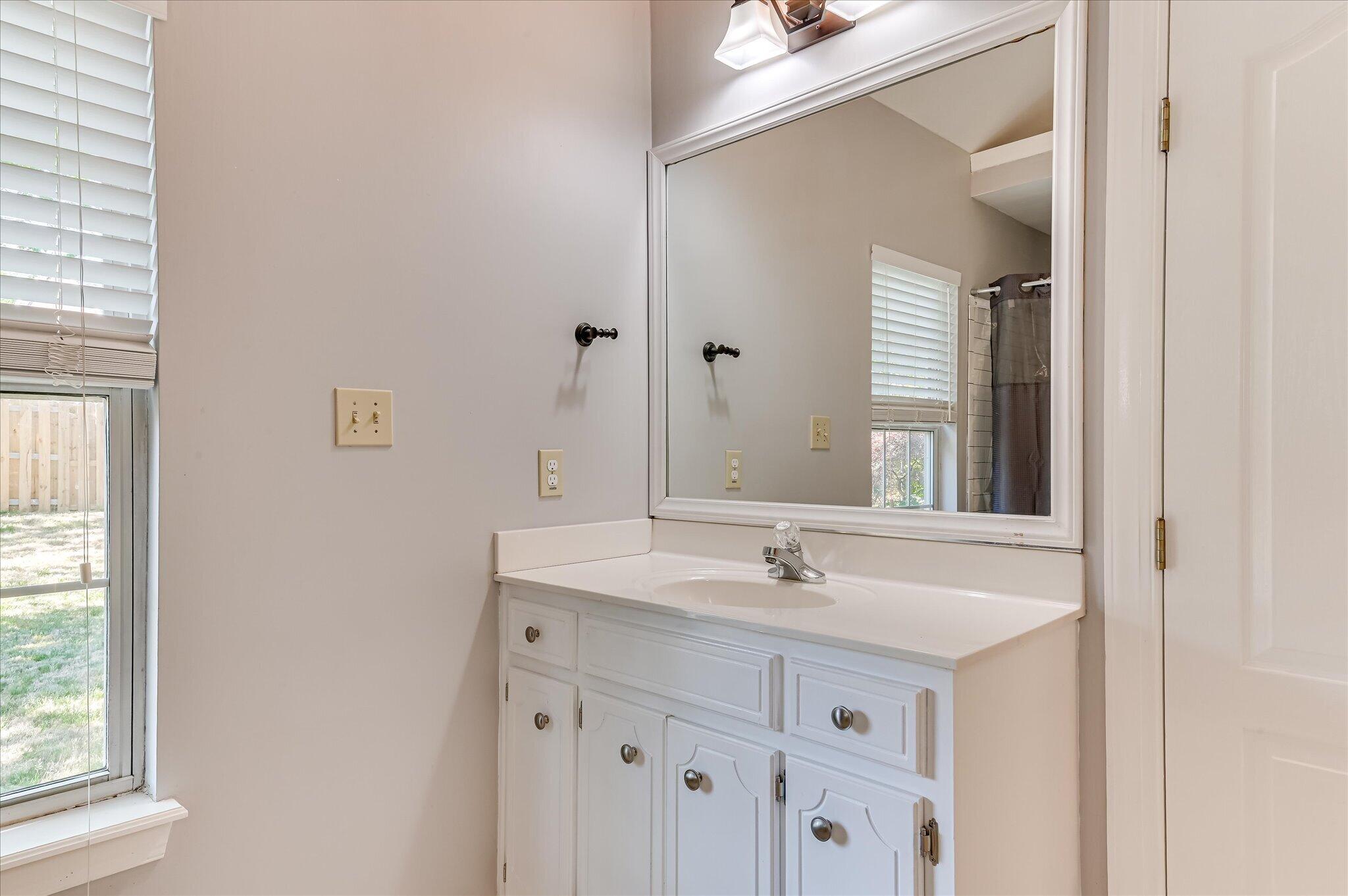 1162 Oakton Trail Property Photo 33
