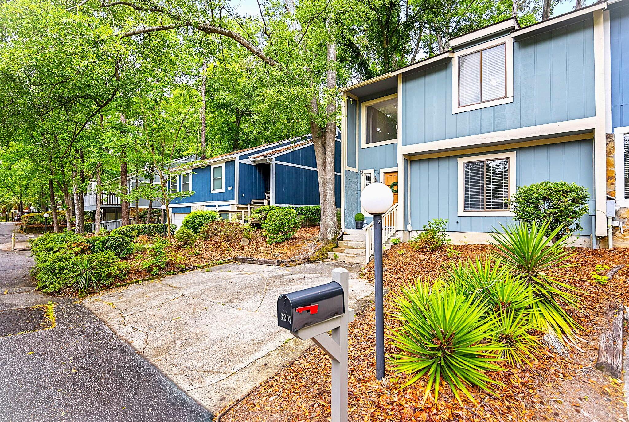 3207 W Wimbledon Drive Property Photo 2