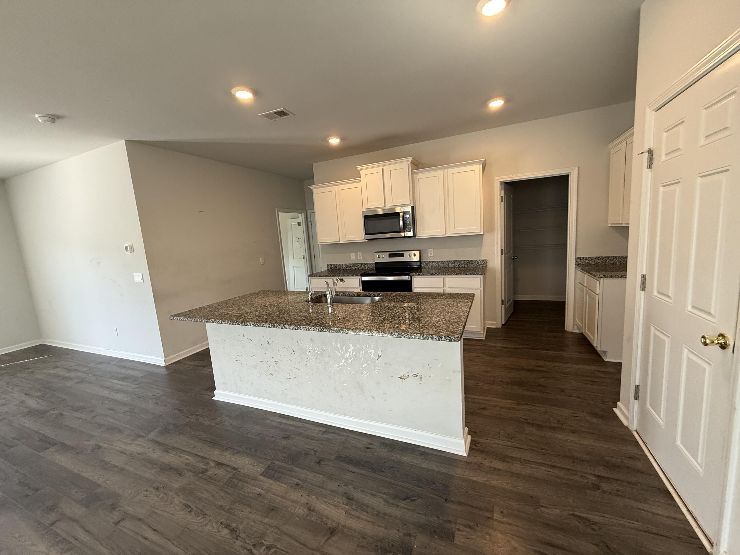 5076 Captain Drive Property Photo 5