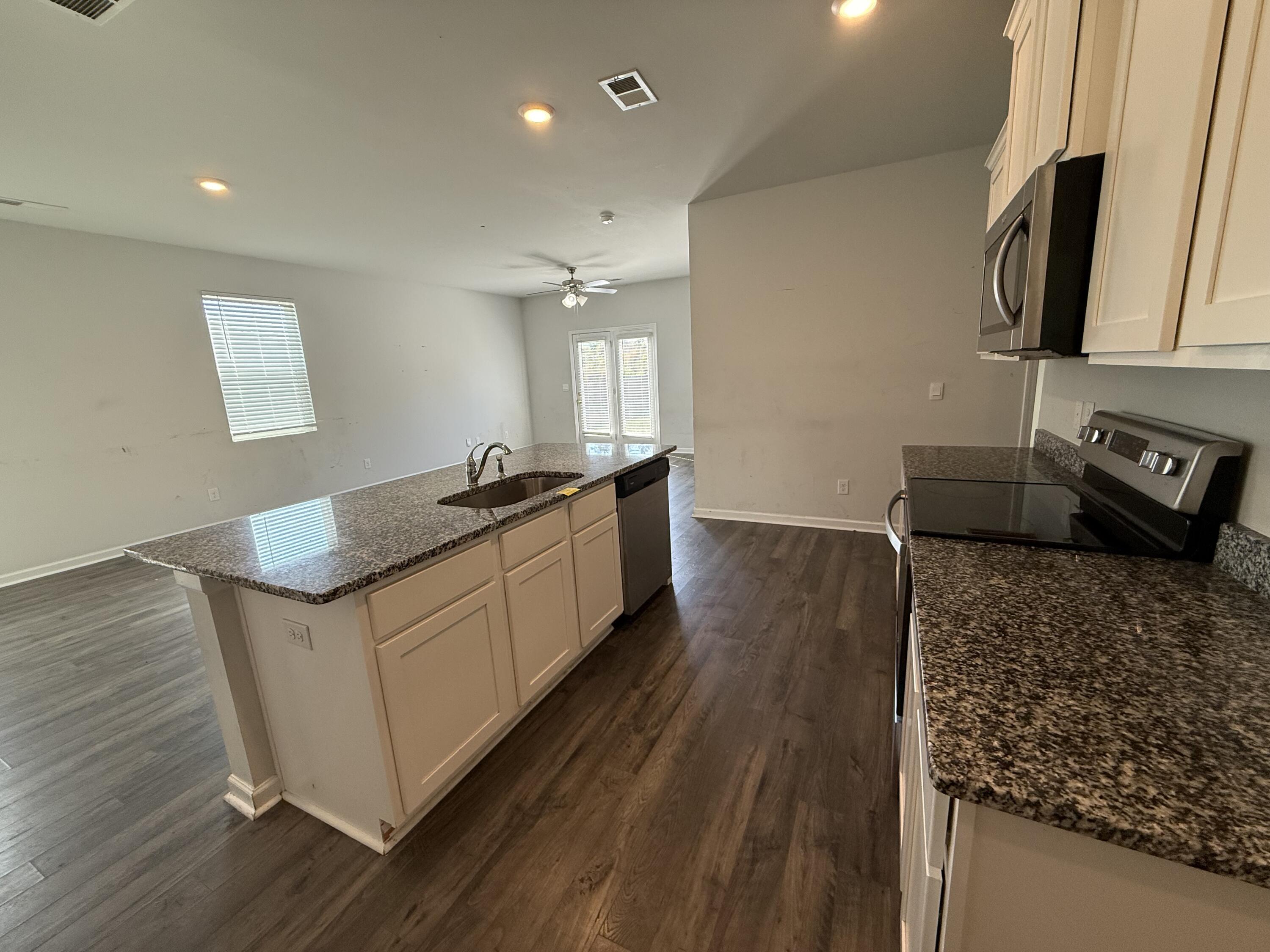 5076 Captain Drive Property Photo 8