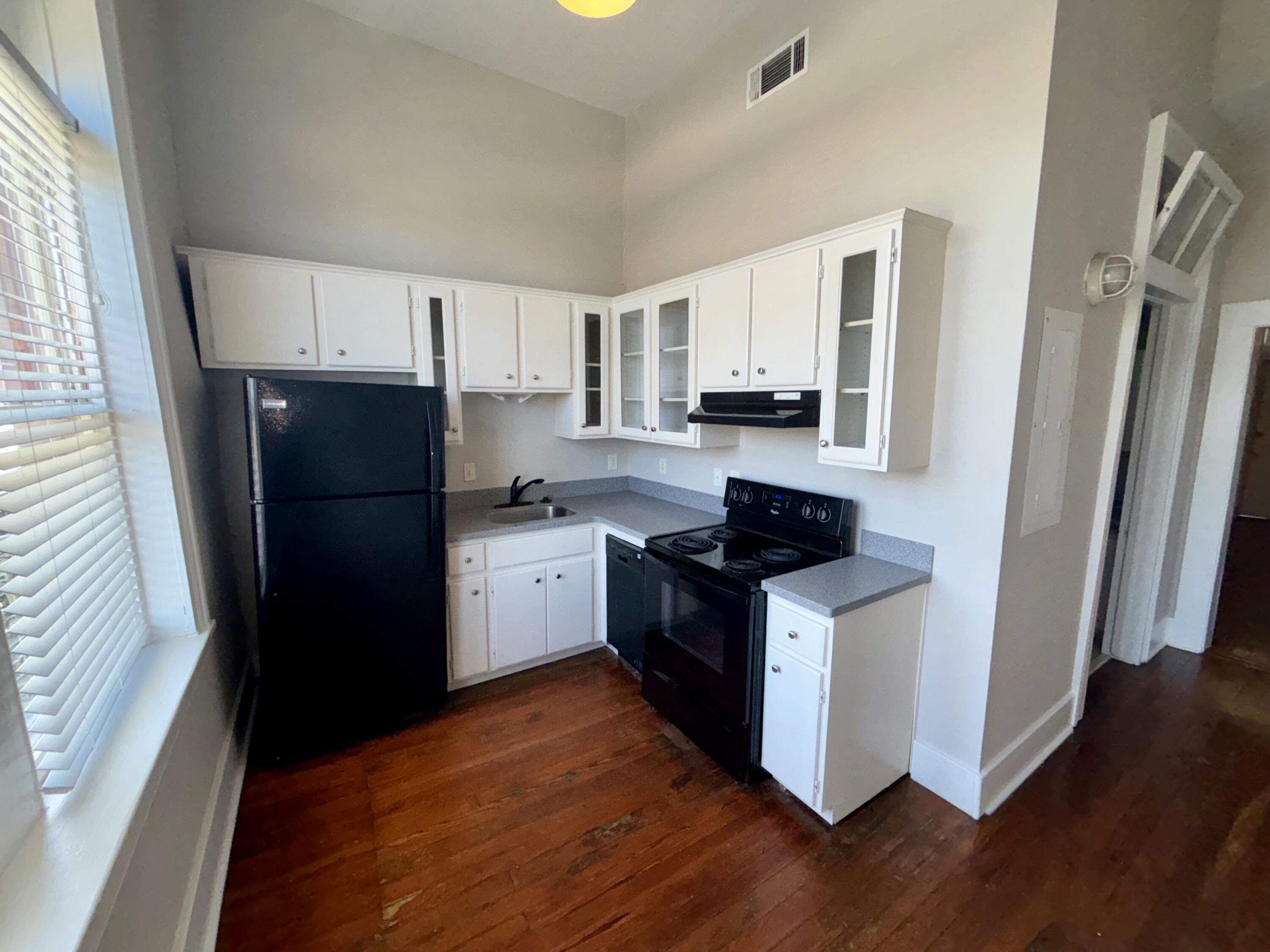 1030 Broad Street C Property Photo 4