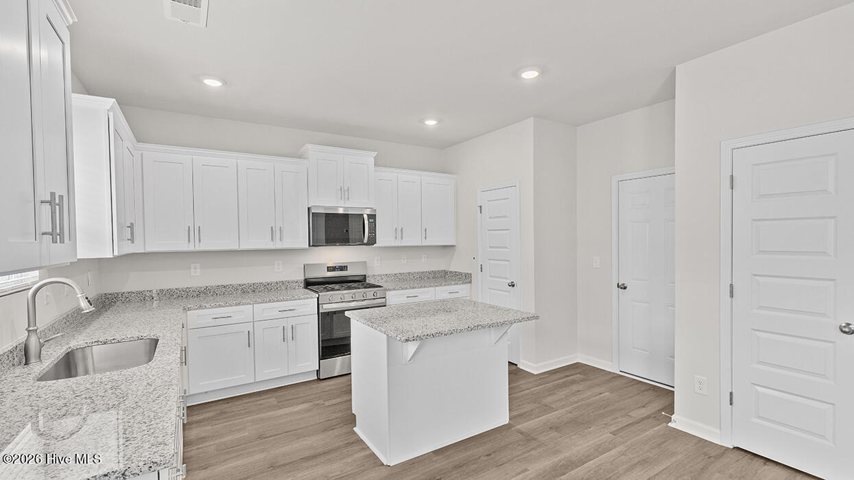 818 Dara Corners Property Photo 8