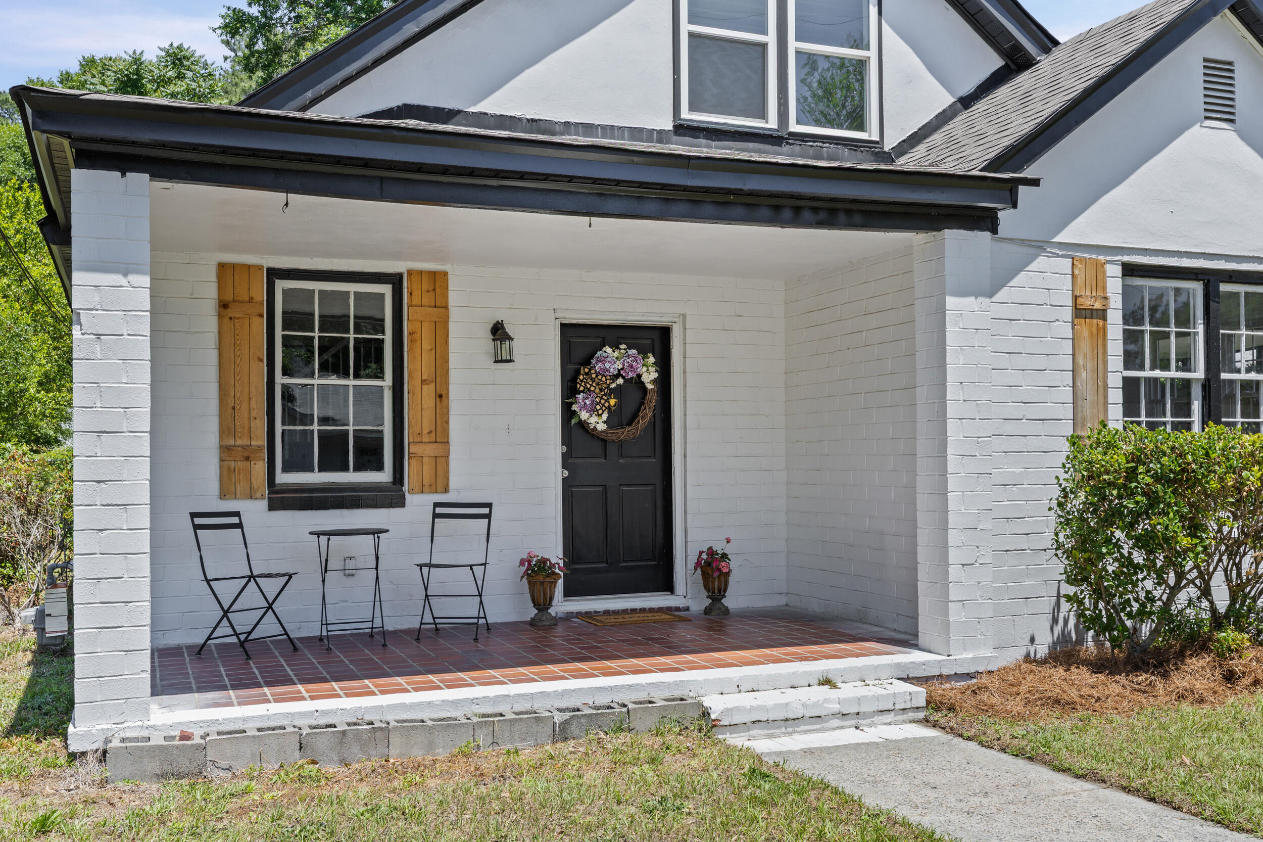 2355 Forster Street Property Photo 5