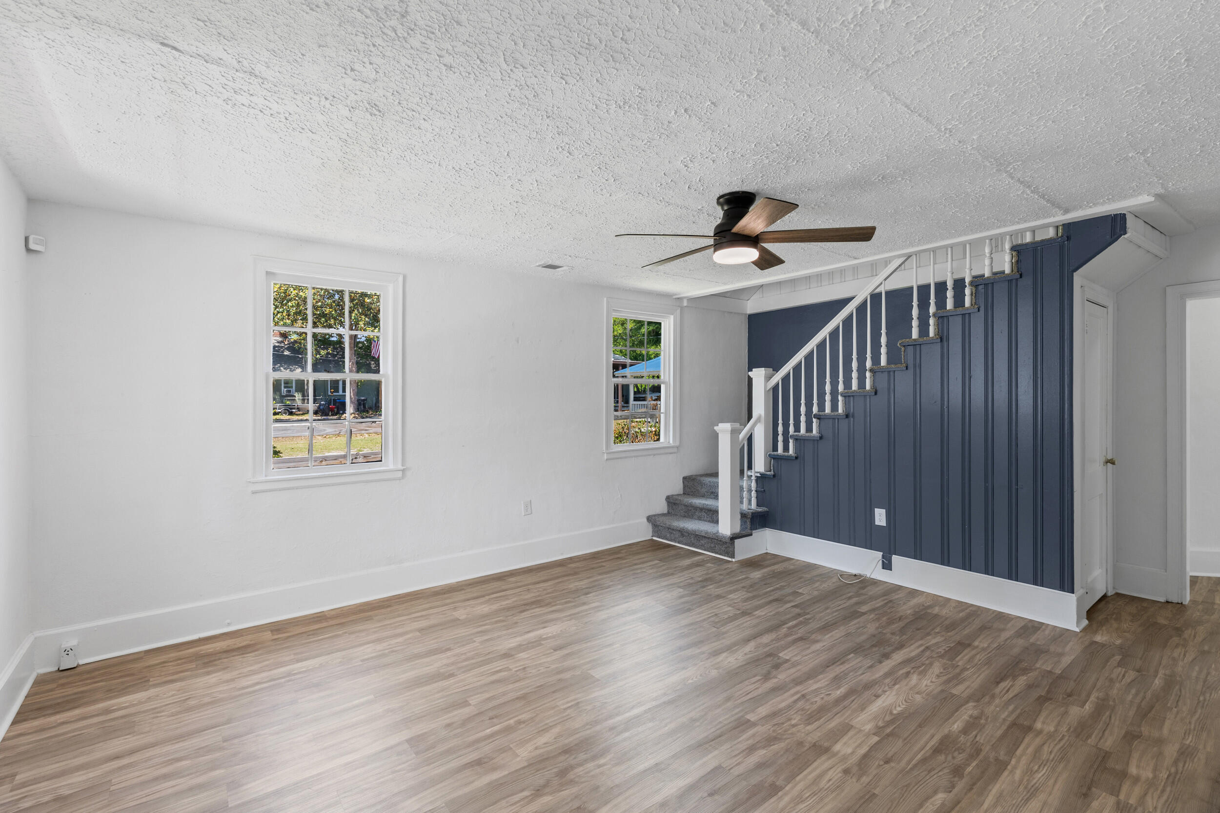 2355 Forster Street Property Photo 7