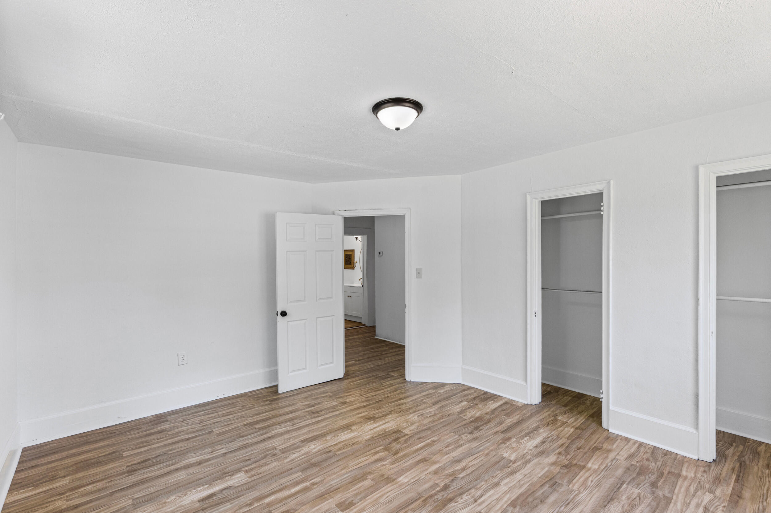 2355 Forster Street Property Photo 21