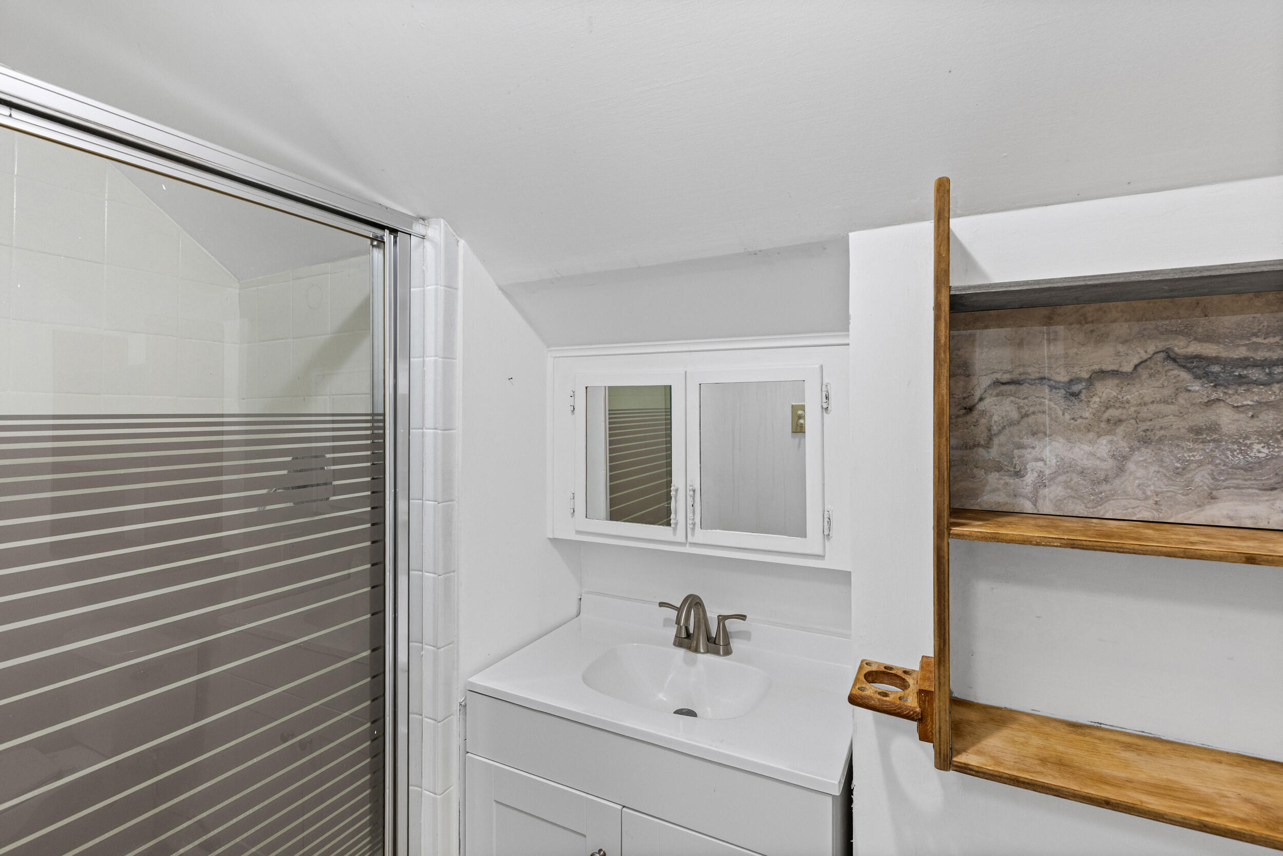 2355 Forster Street Property Photo 30