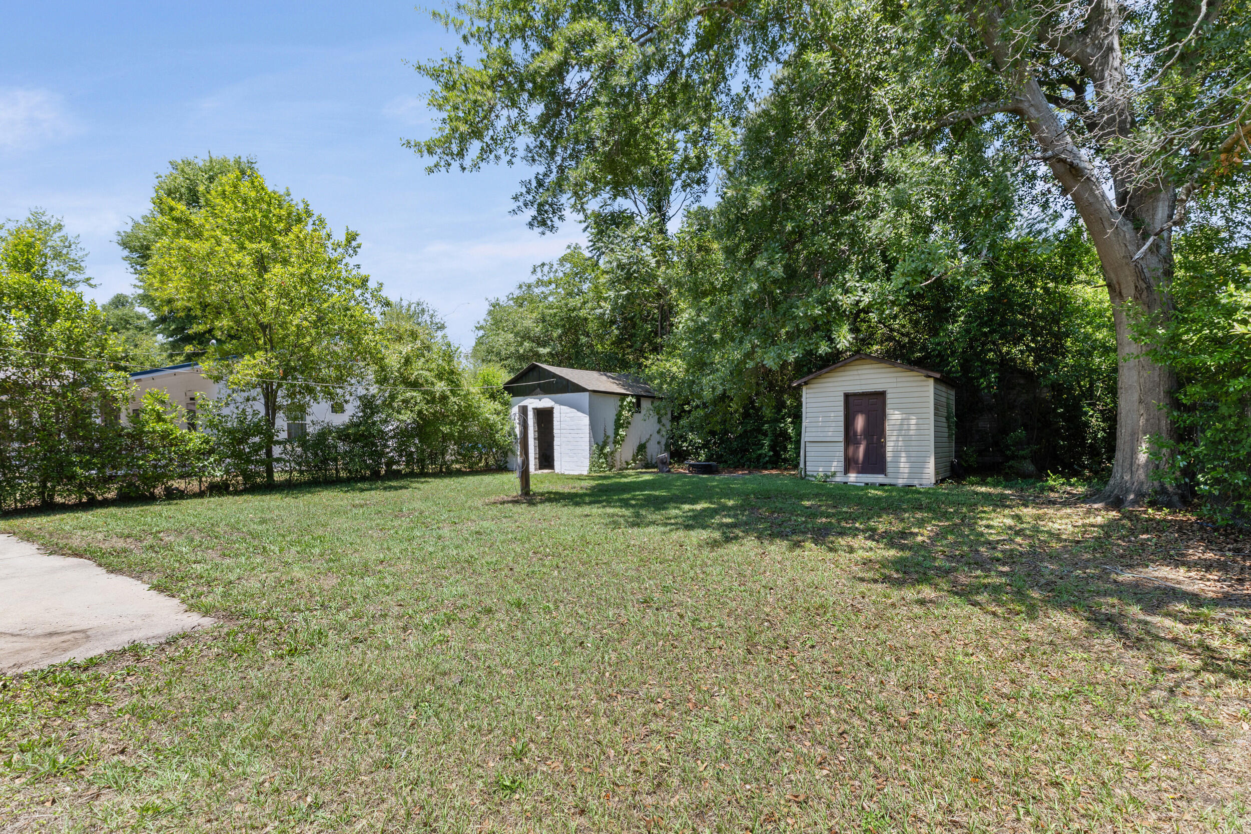 2355 Forster Street Property Photo 37