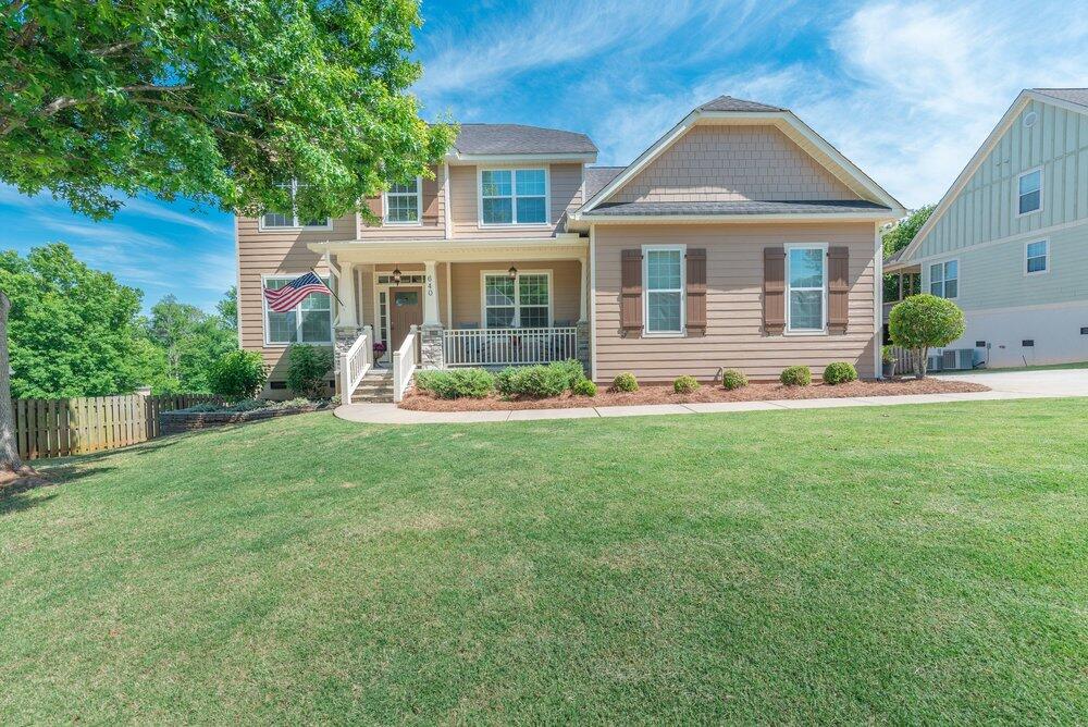 640 Burgamy Pass Property Photo 3