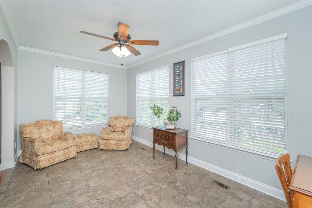 640 Burgamy Pass Property Photo 21