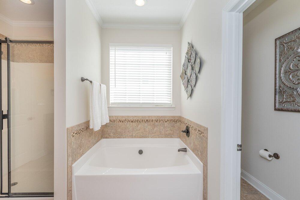 640 Burgamy Pass Property Photo 27