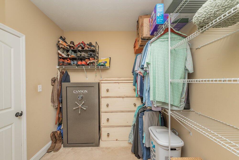 640 Burgamy Pass Property Photo 28