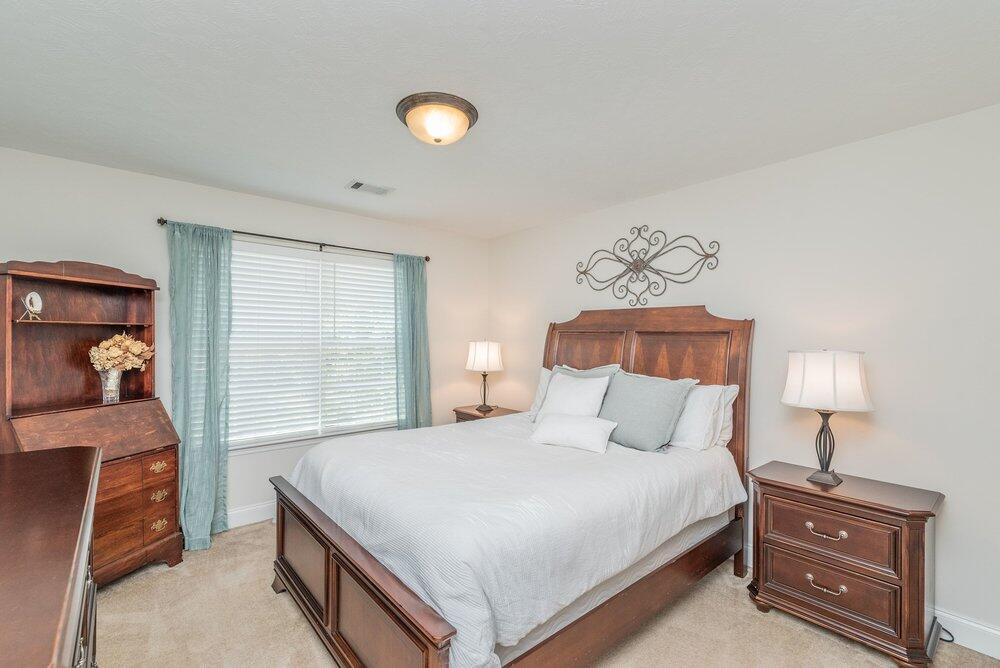 640 Burgamy Pass Property Photo 34