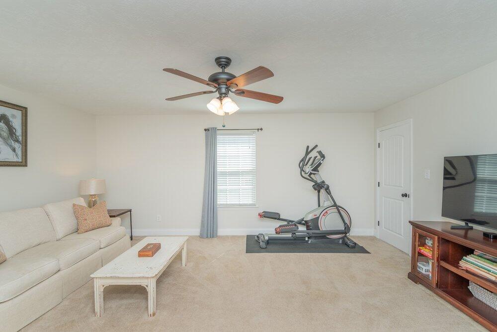 640 Burgamy Pass Property Photo 36
