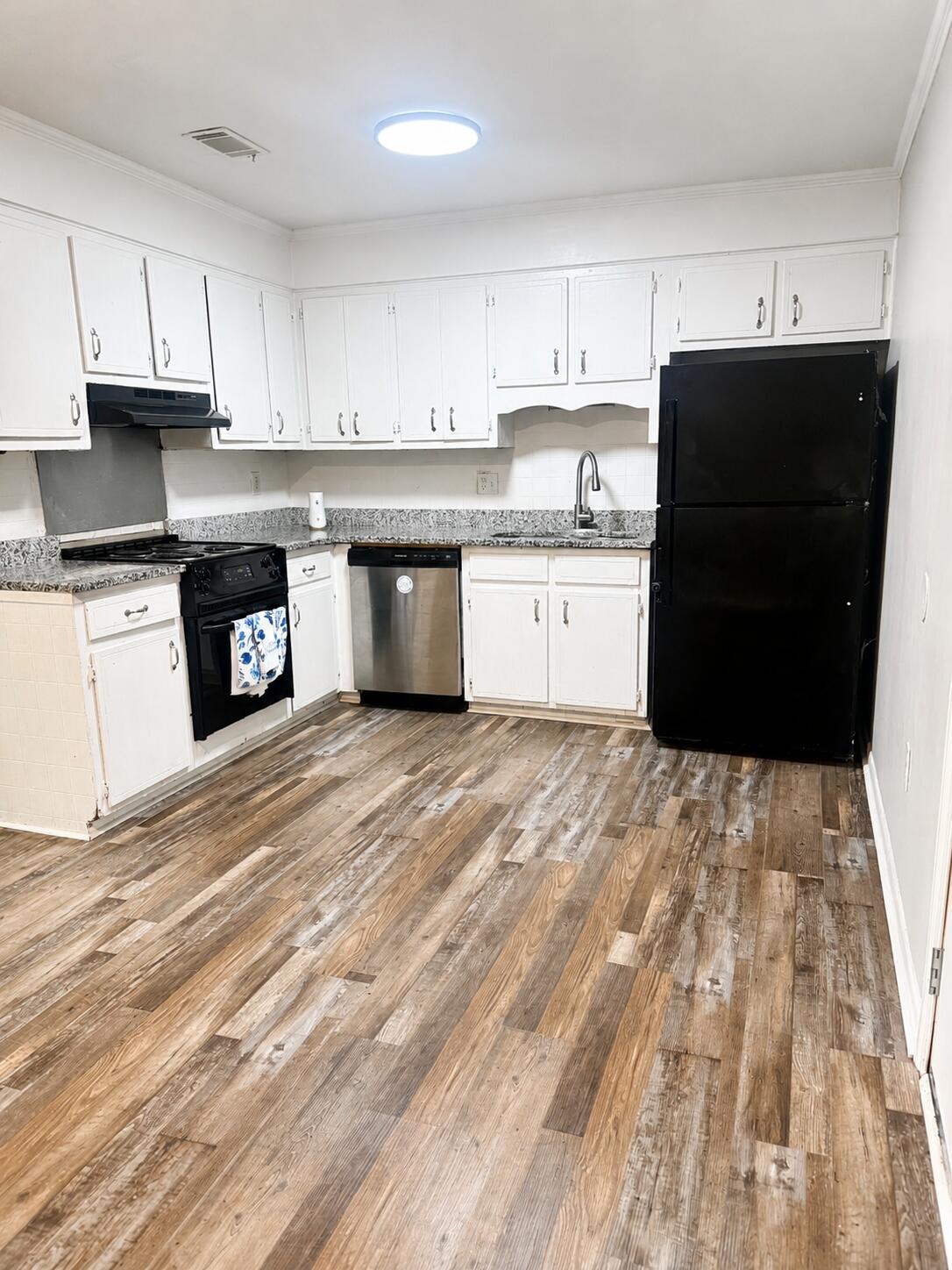3648 Alene Circle Property Photo 4