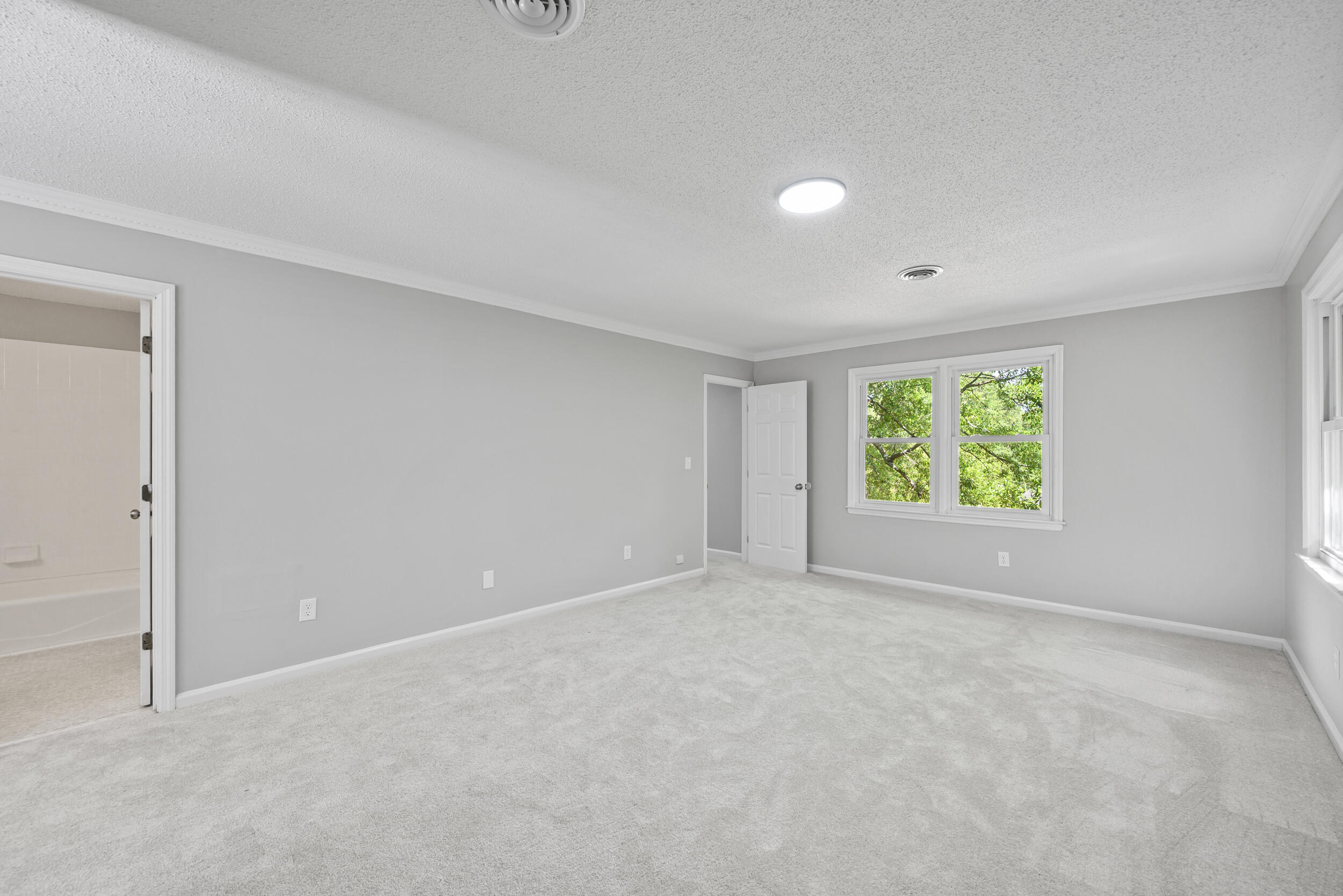 120 Kalmia Circle Property Photo 14
