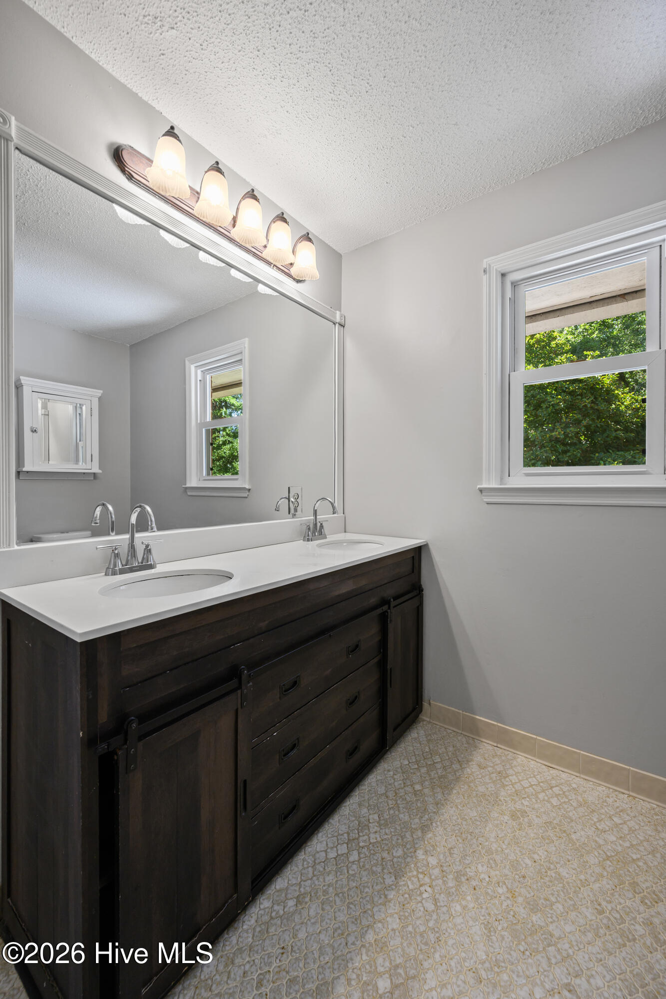120 Kalmia Circle Property Photo 44