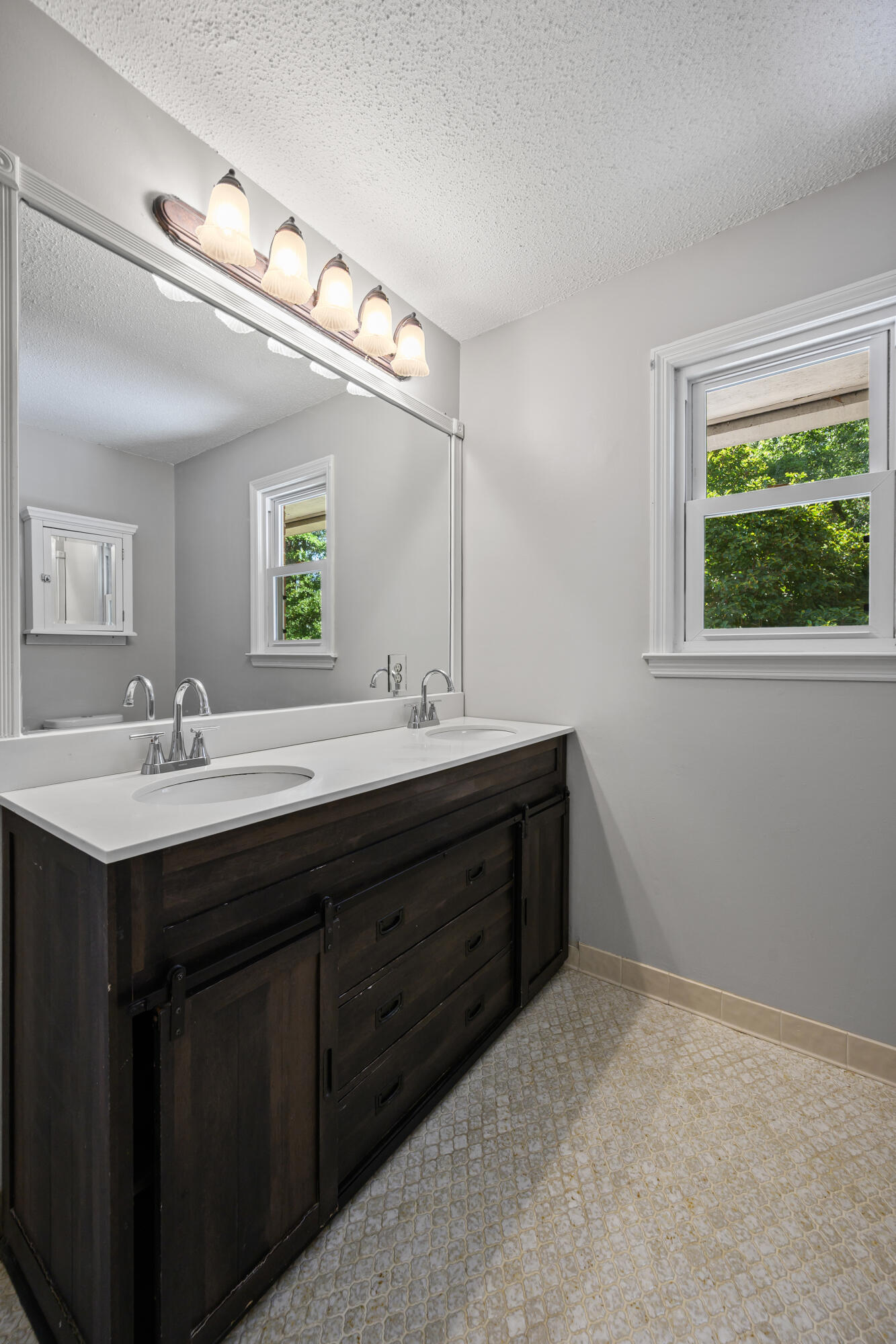120 Kalmia Circle Property Photo 47