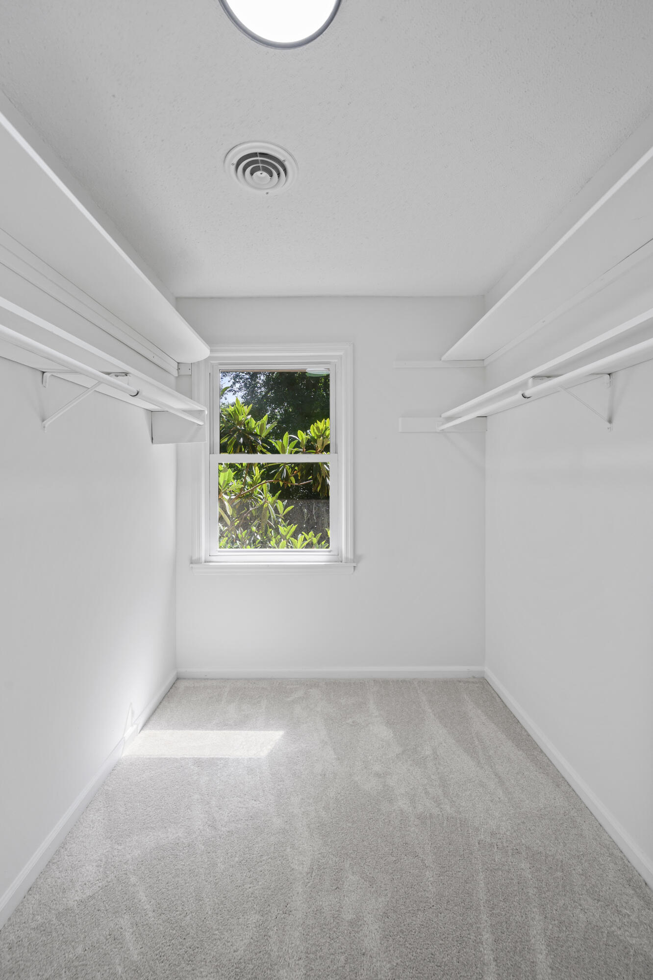 120 Kalmia Circle Property Photo 48