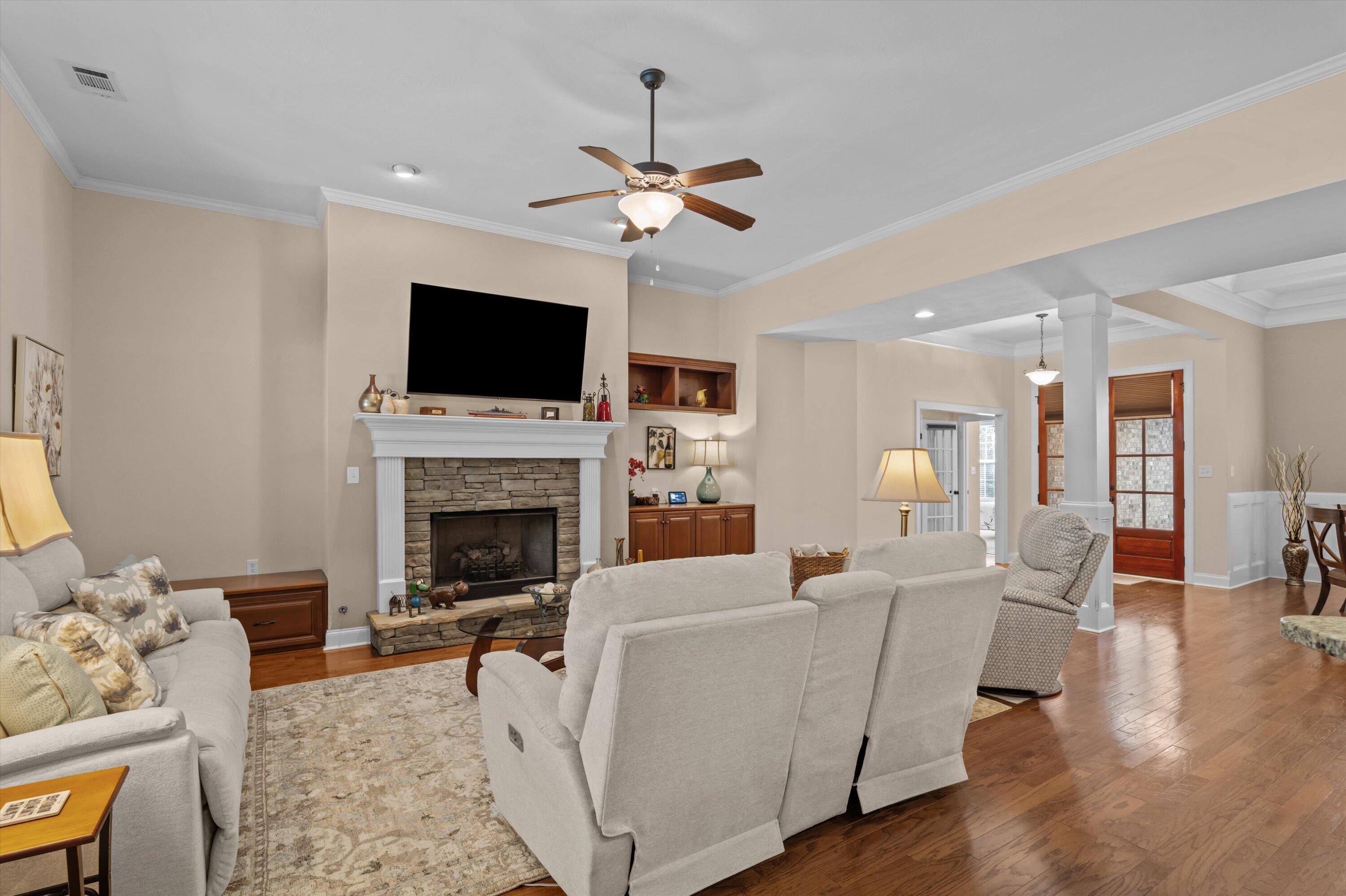 7088 Burwick Run Property Photo 11