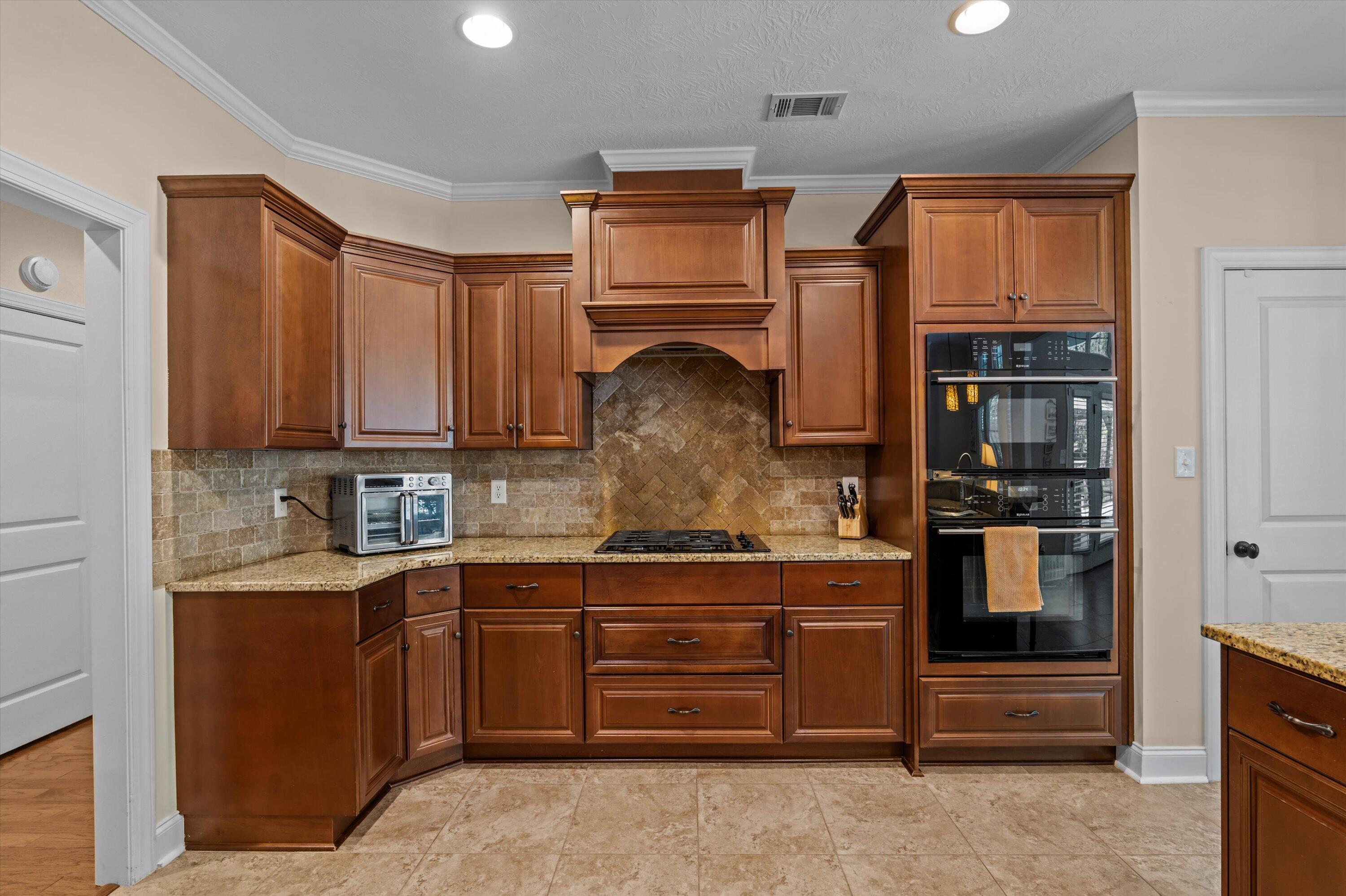 7088 Burwick Run Property Photo 17