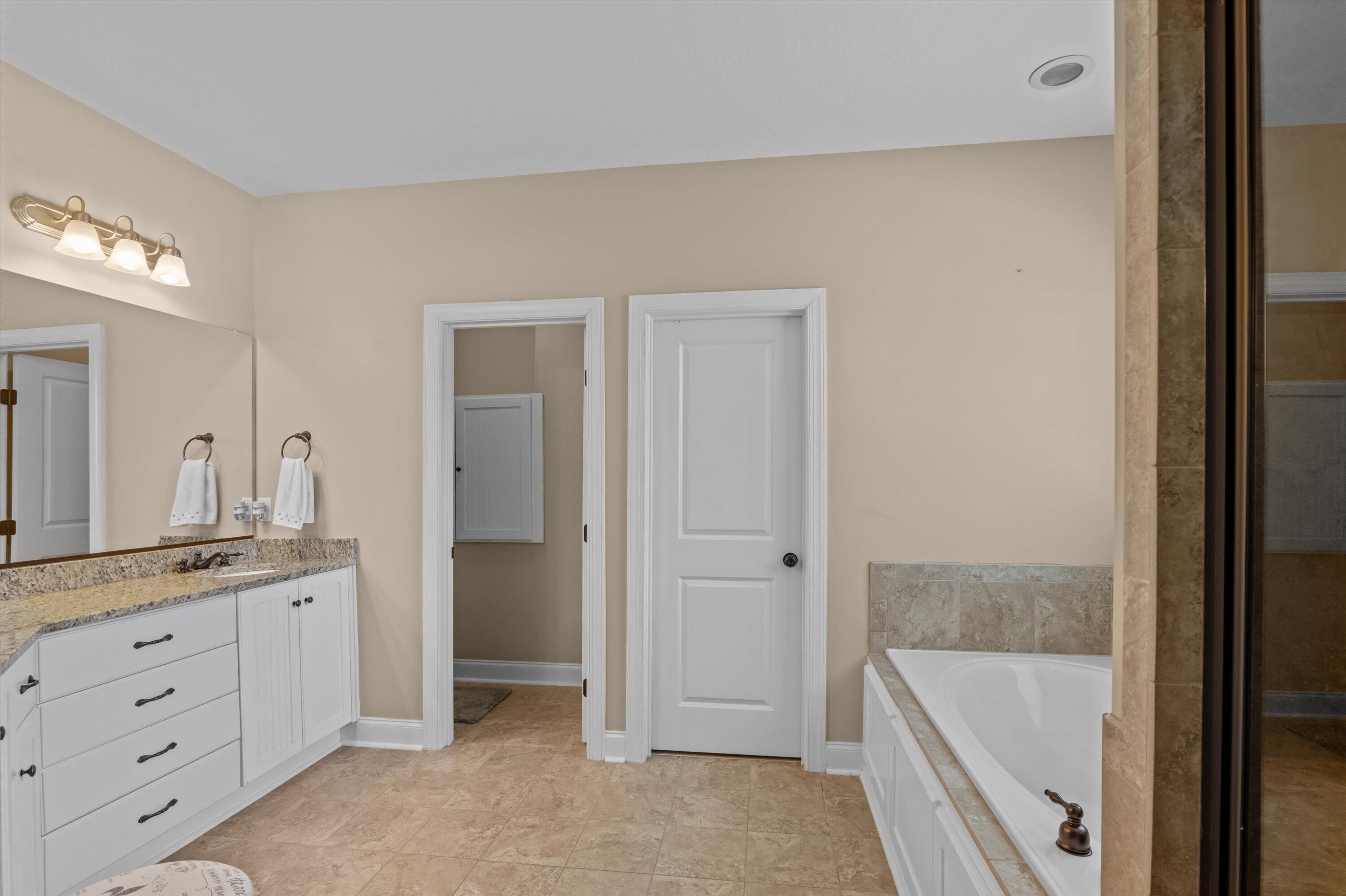 7088 Burwick Run Property Photo 27