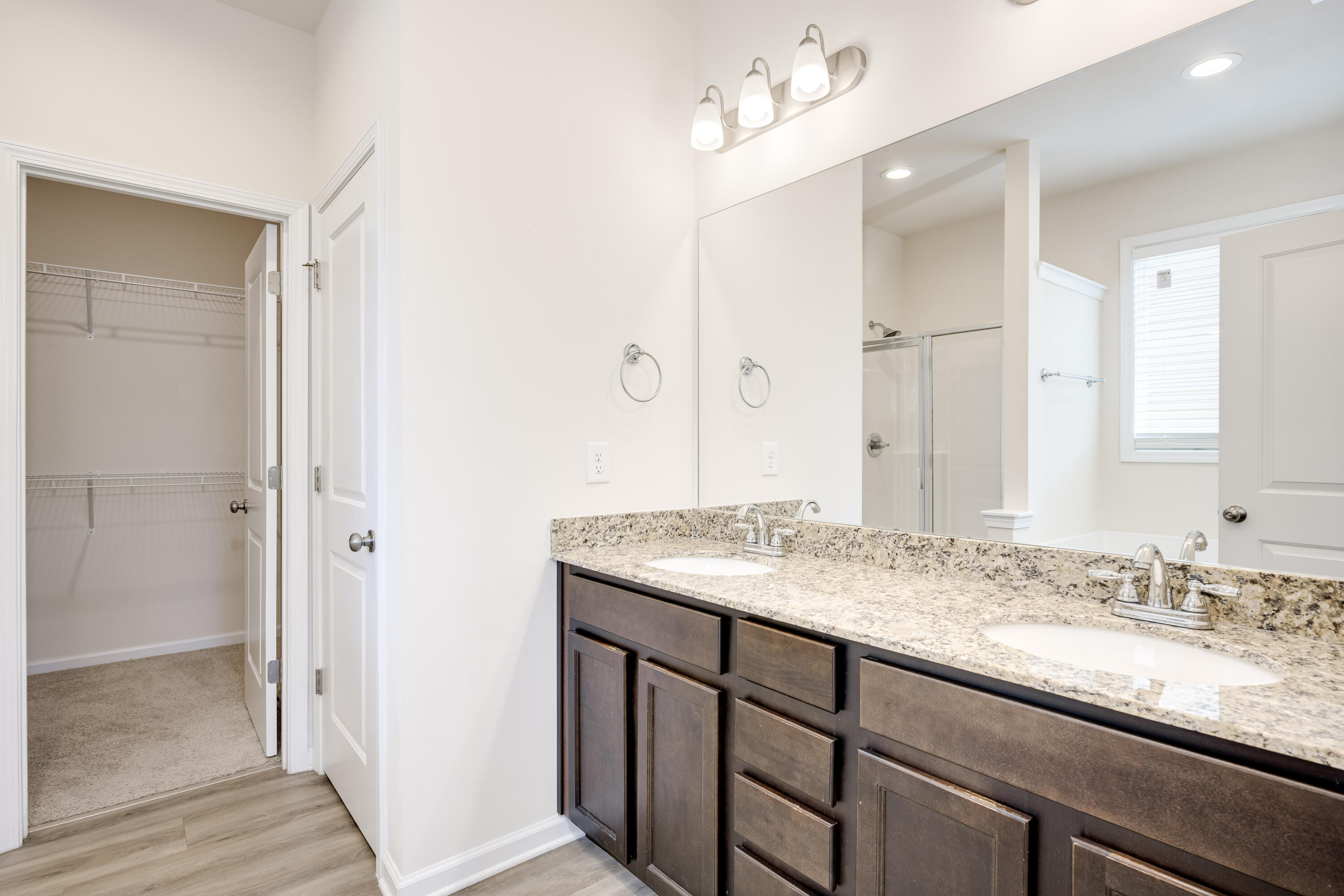 552 Count Fleet Court Property Photo 18