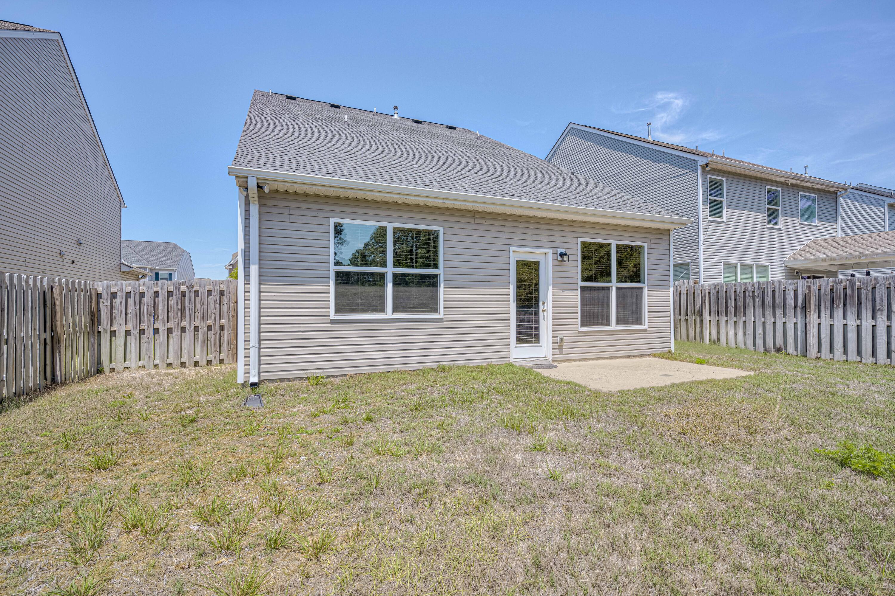 552 Count Fleet Court Property Photo 34