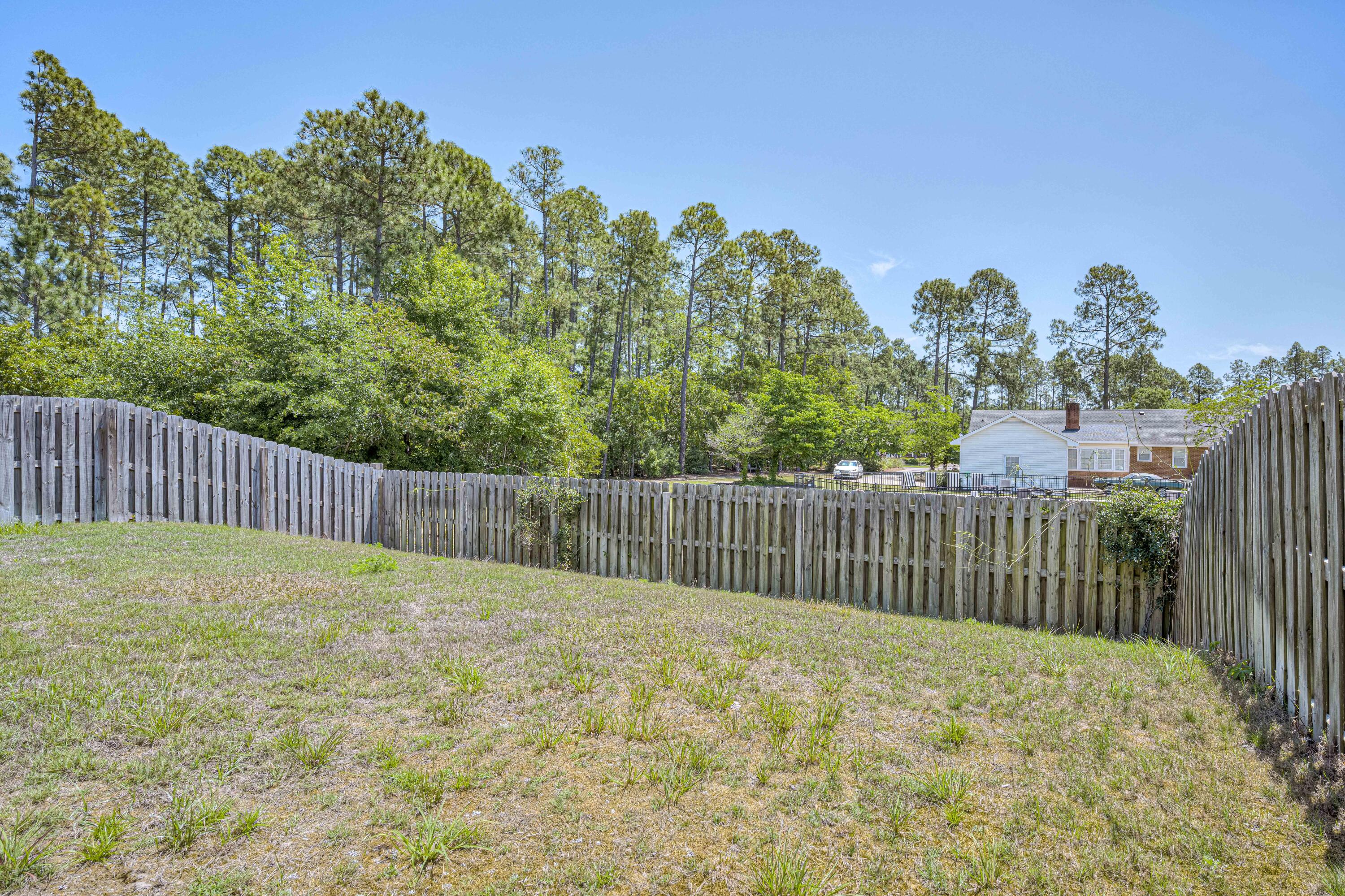 552 Count Fleet Court Property Photo 35