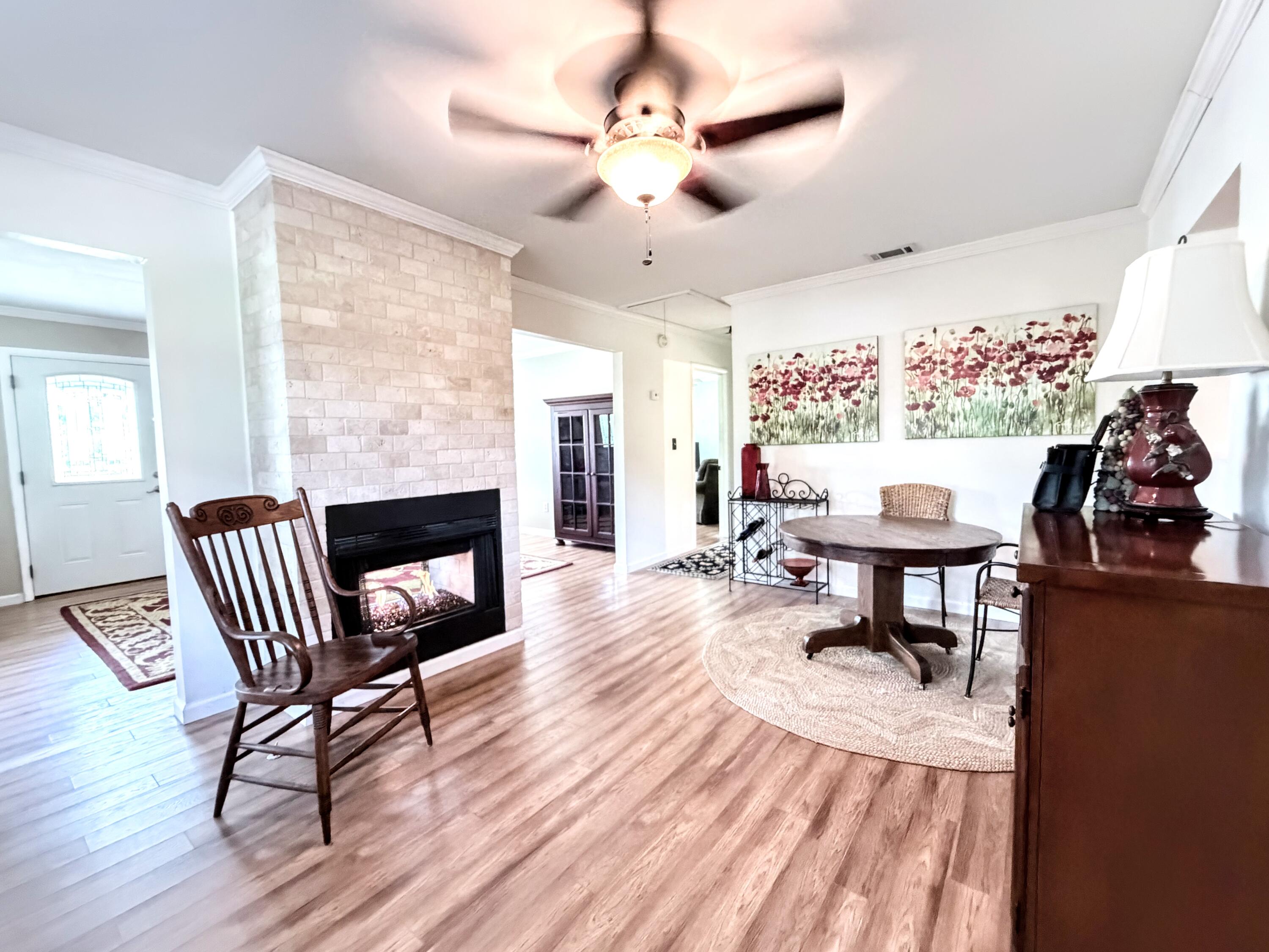 2312 Laurel Lane Property Photo 12