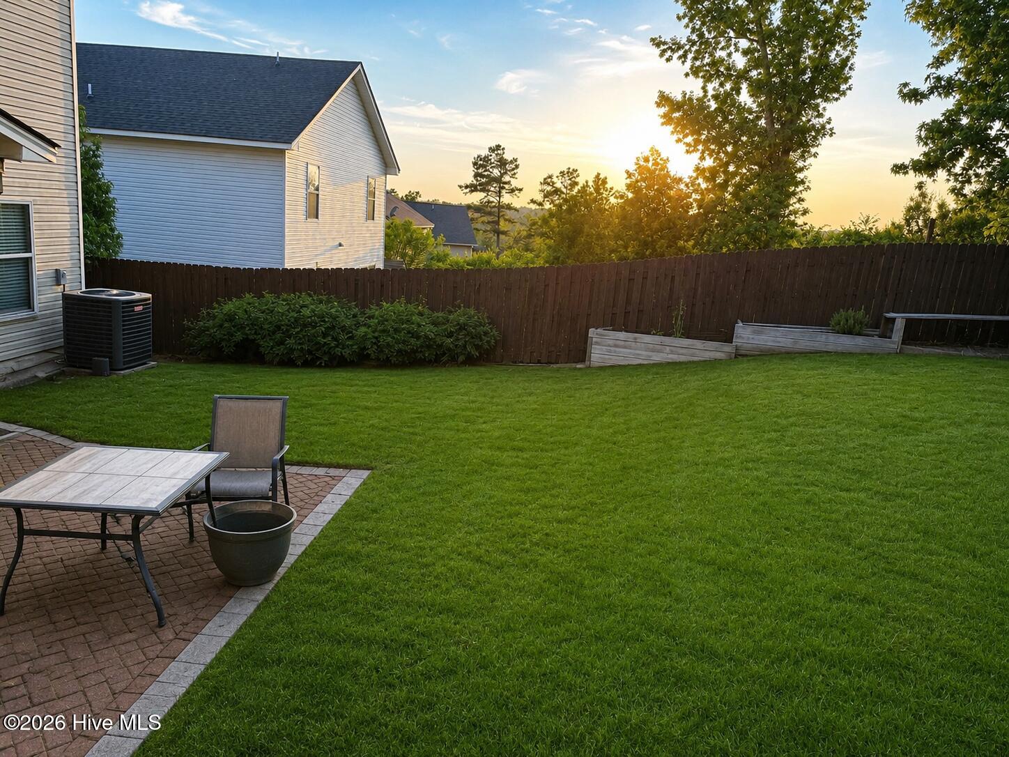 472 Lory Lane Property Photo 4