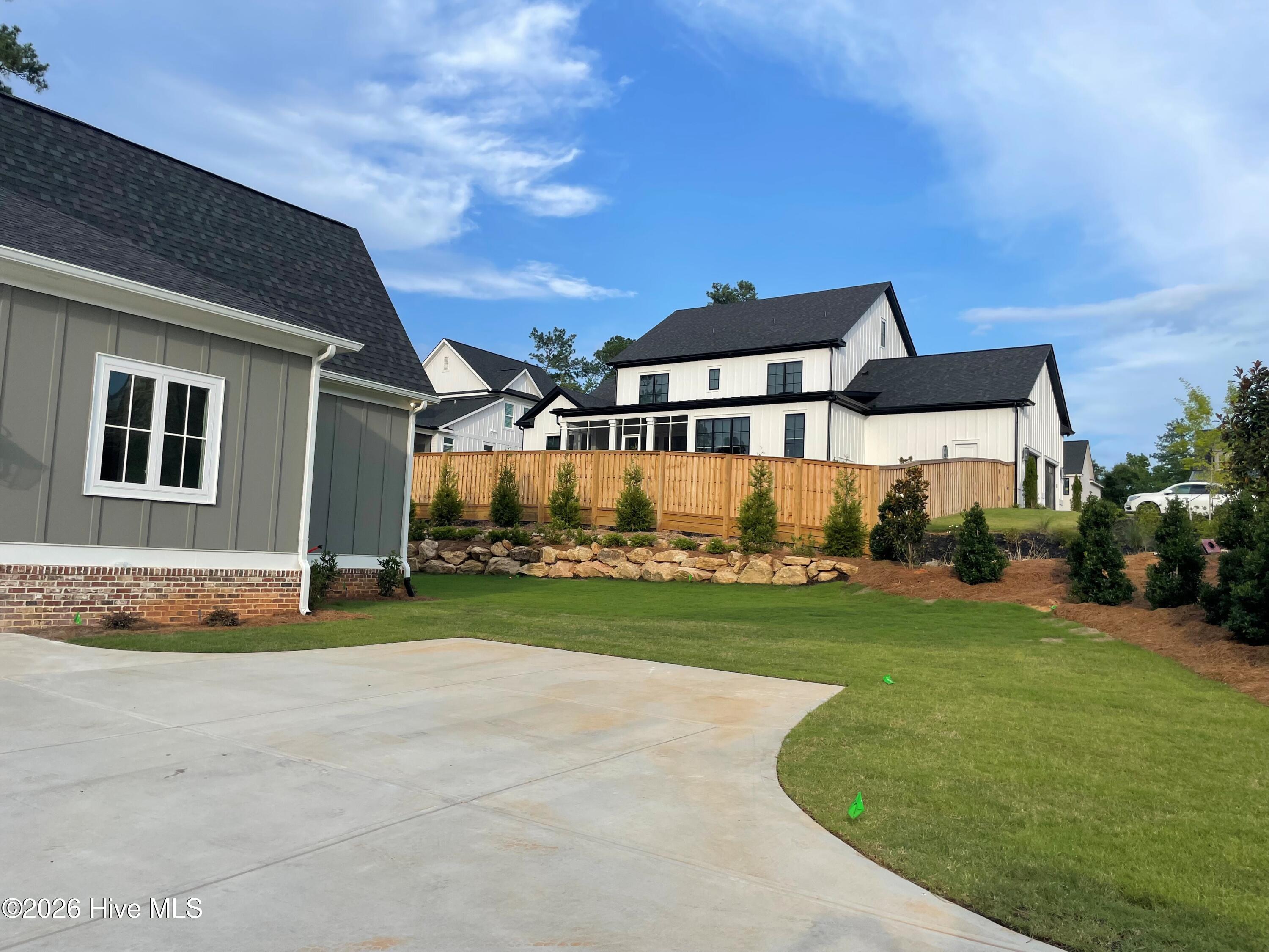 880 Audubon Way Property Photo 3