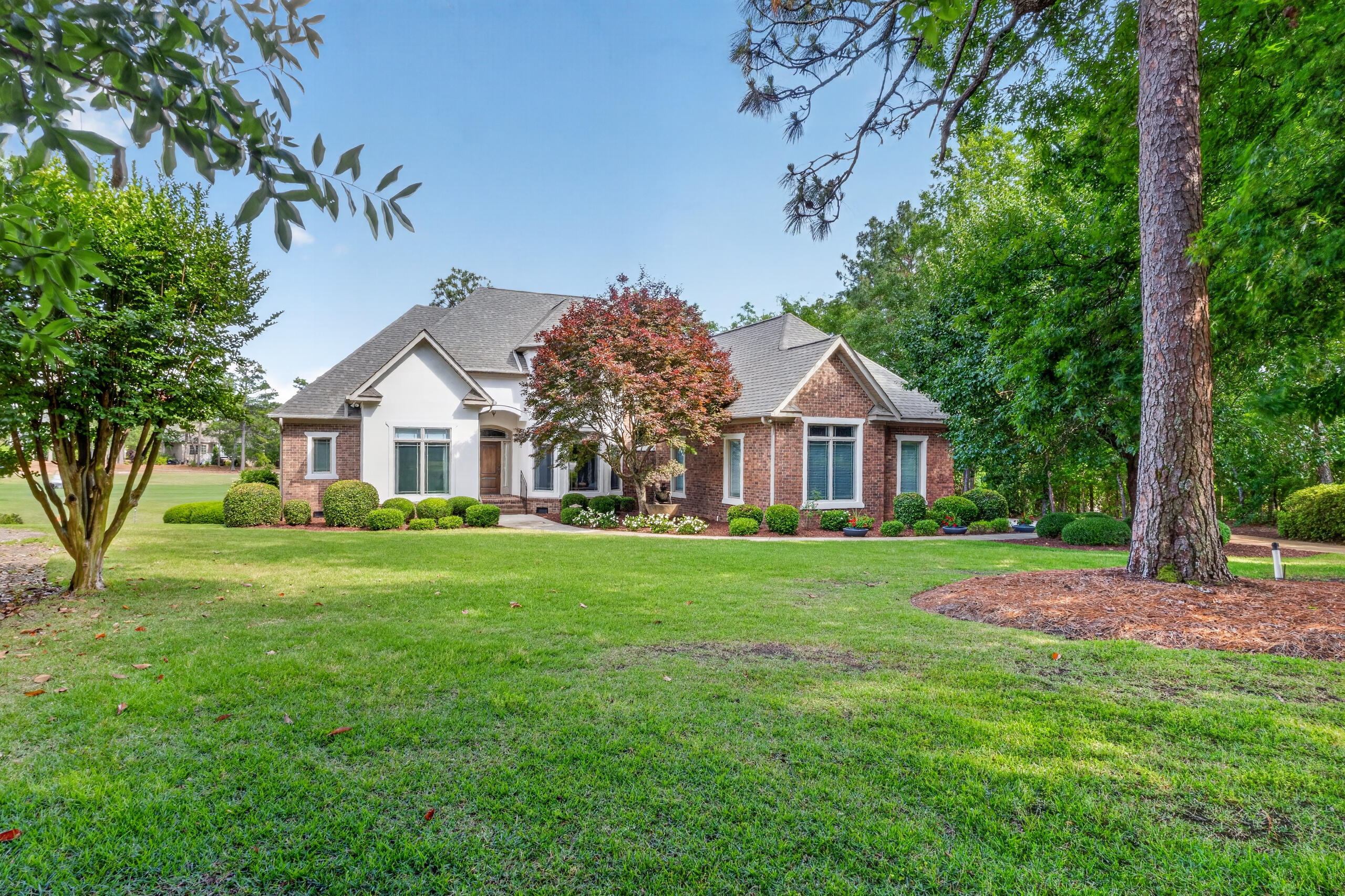 429 Spalding Lake Circle Property Photo 2