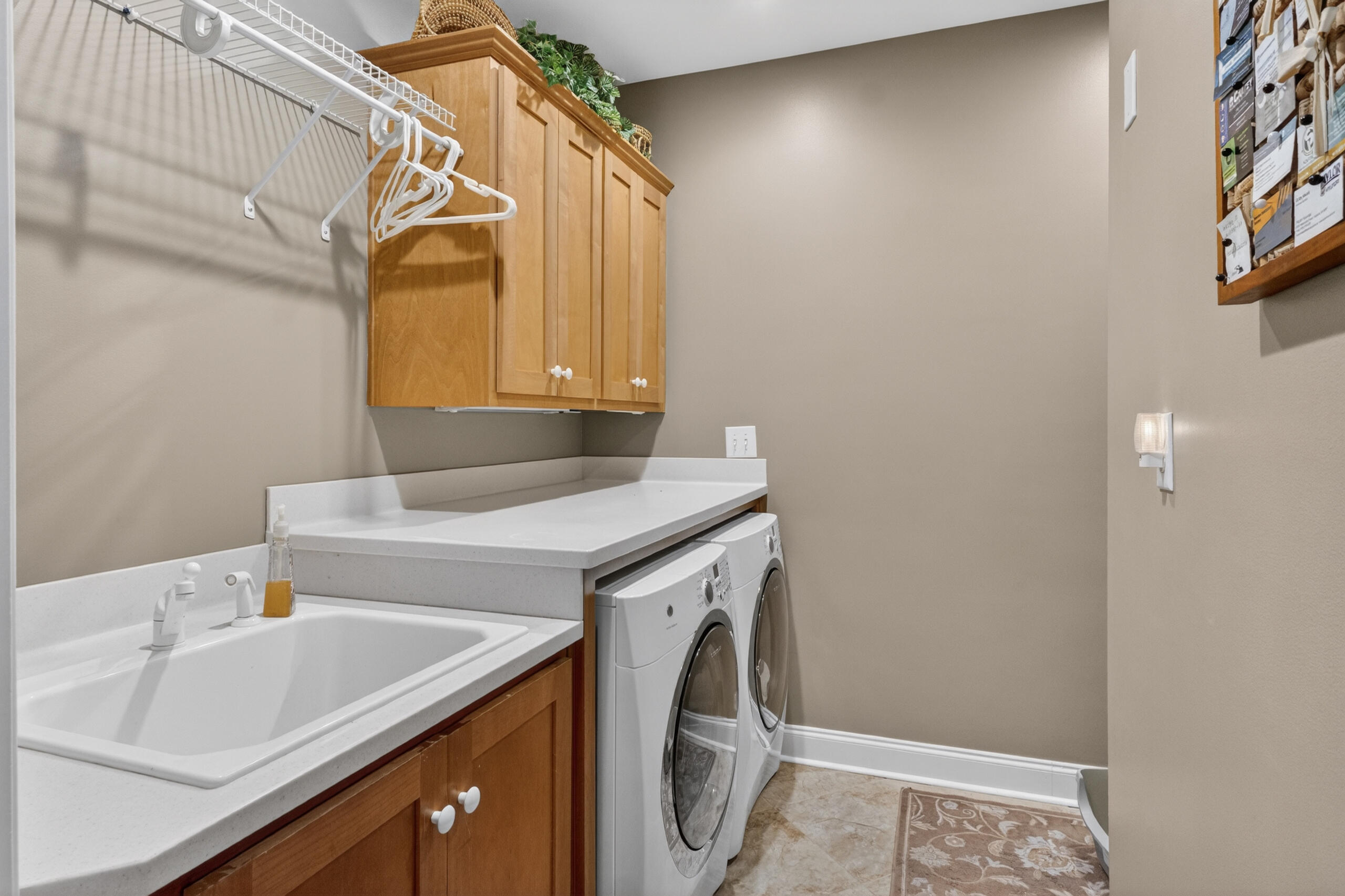 429 Spalding Lake Circle Property Photo 44